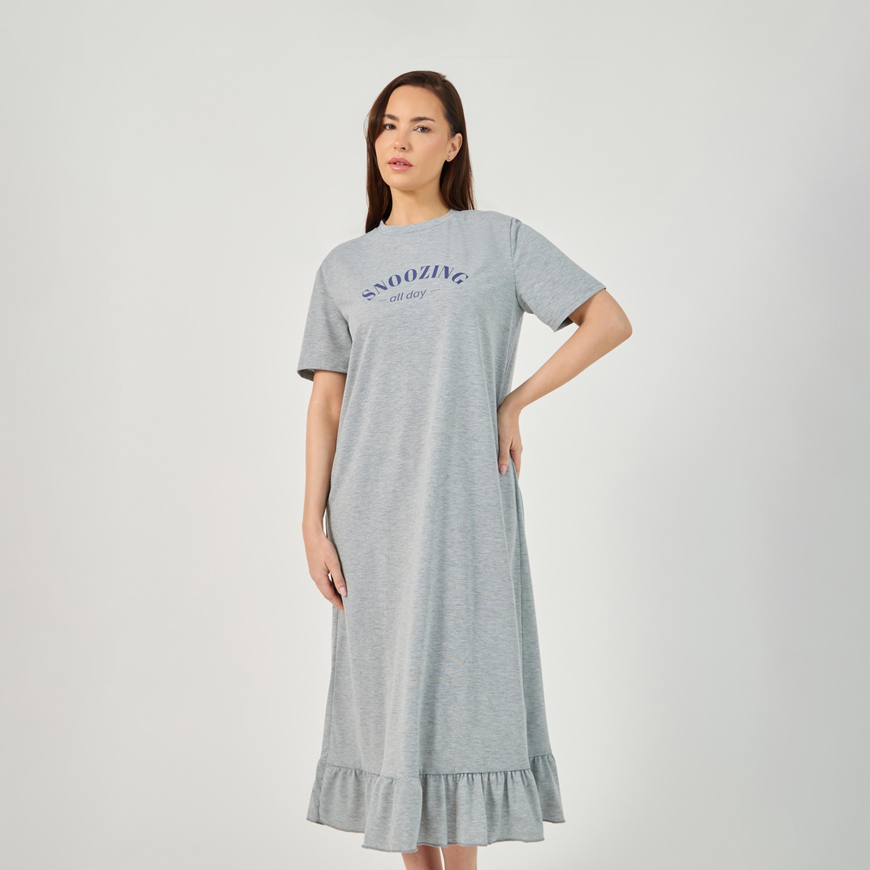 ستايلي - تي شيرت نوم بحاشية مكشكشة وطبعة شعار-women-clothing-nightwear-nighties-image-2