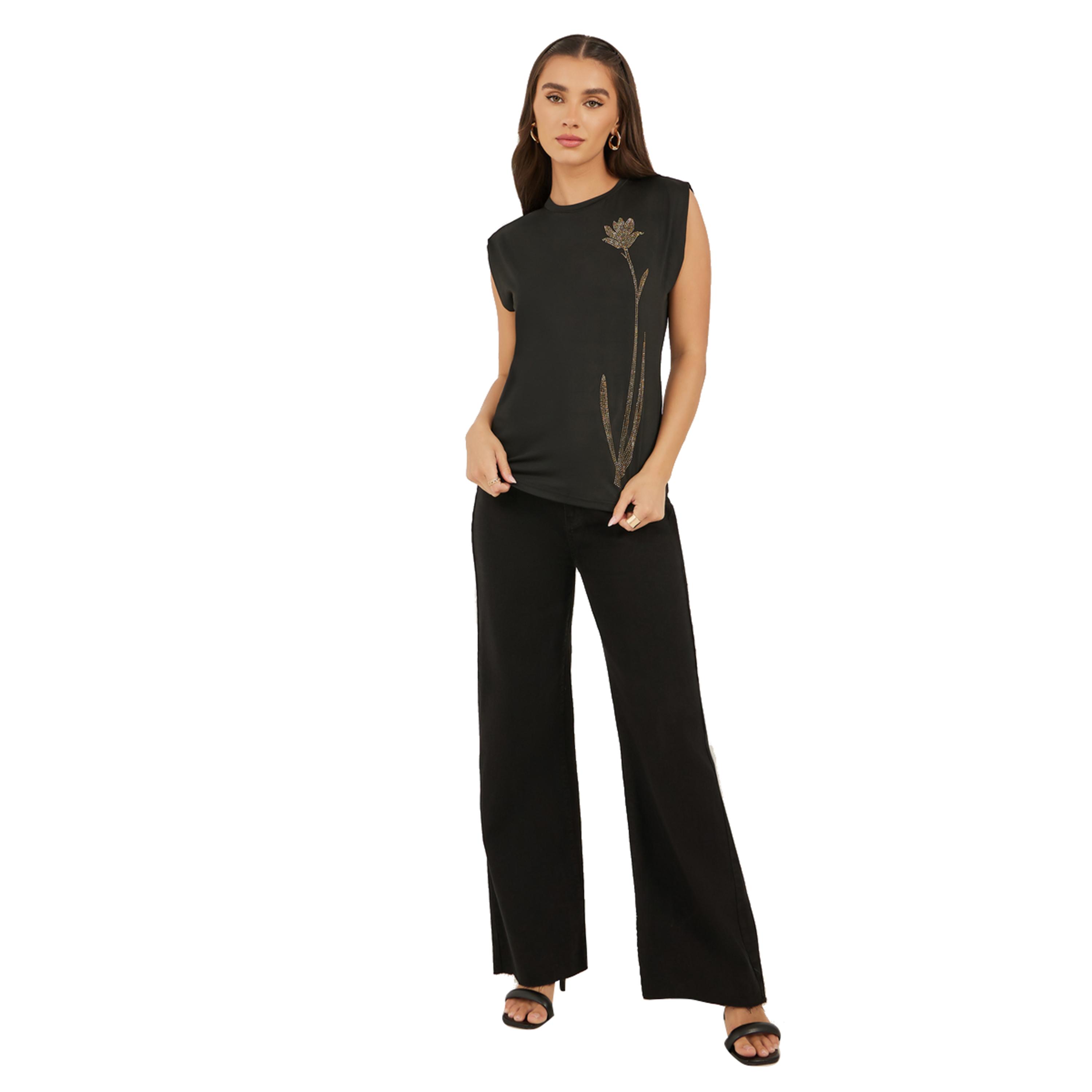 ستايلي - تي شيرت مزين برقبة دائرية وقصة ضيقة-women-clothing-tshirts-image-2