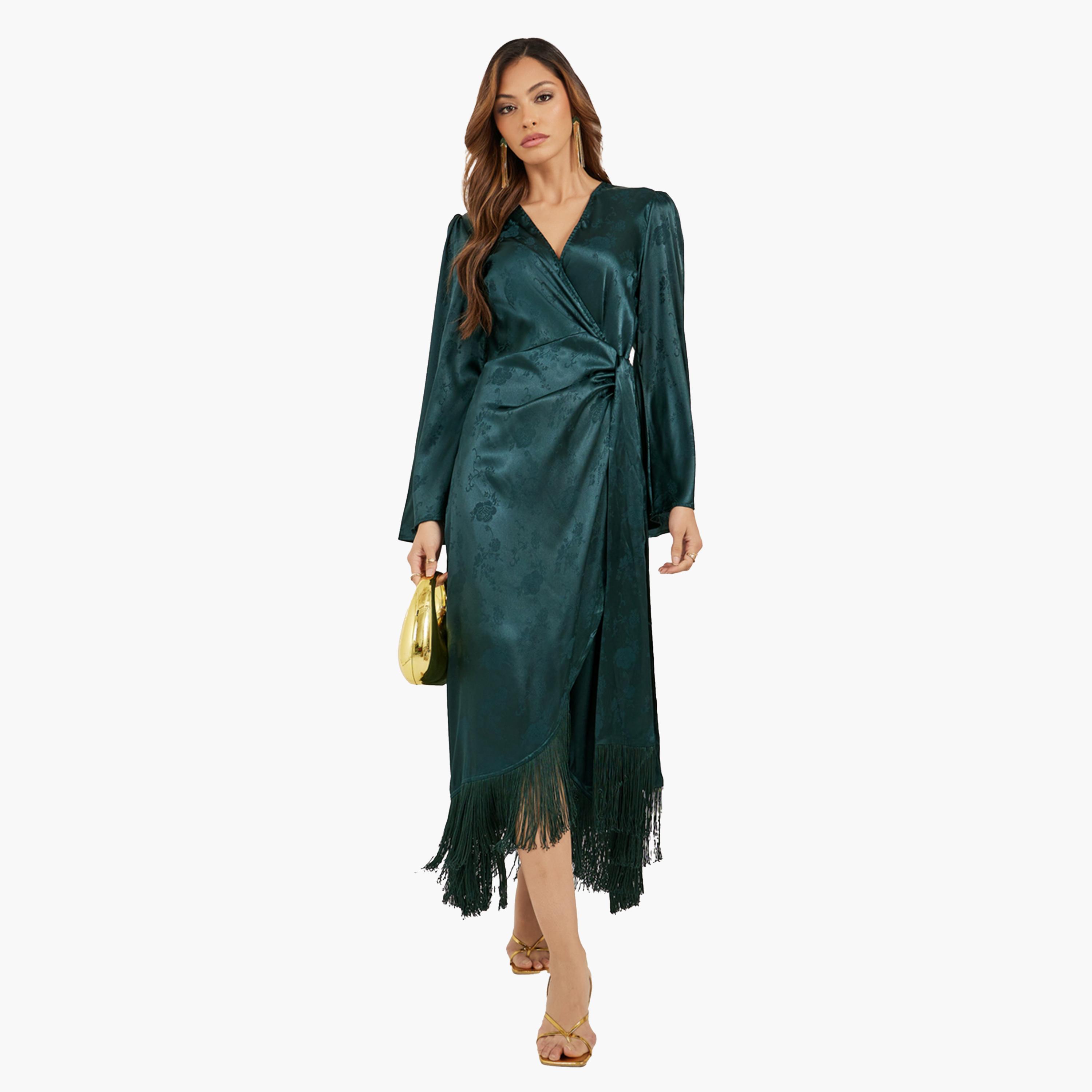 ستايلي - فستان ماكسي ساتان ملفوف بأكمام طويلة ومزين بشراشيب-women-clothing-dresses-image-1
