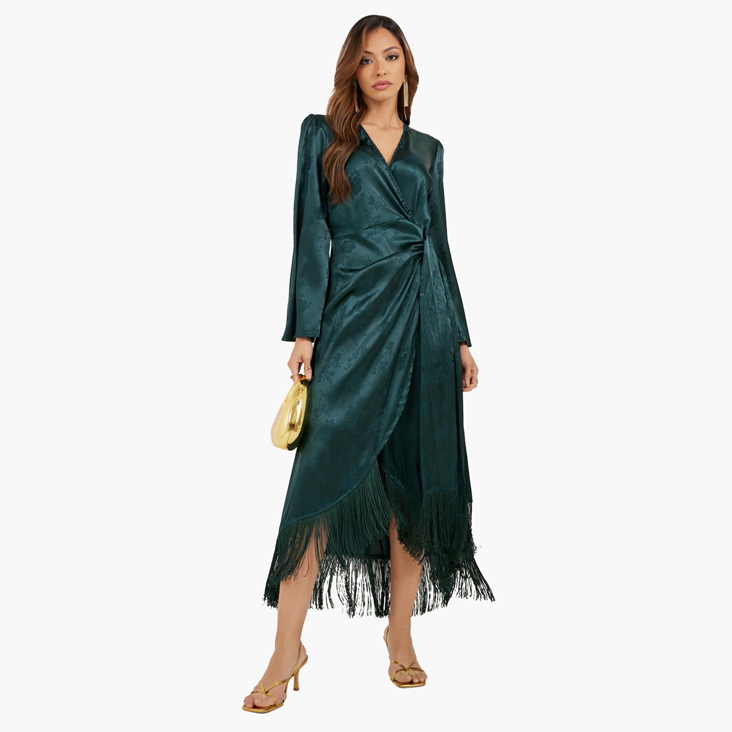 ستايلي - فستان ماكسي ساتان ملفوف بأكمام طويلة ومزين بشراشيب-women-clothing-dresses-image-2