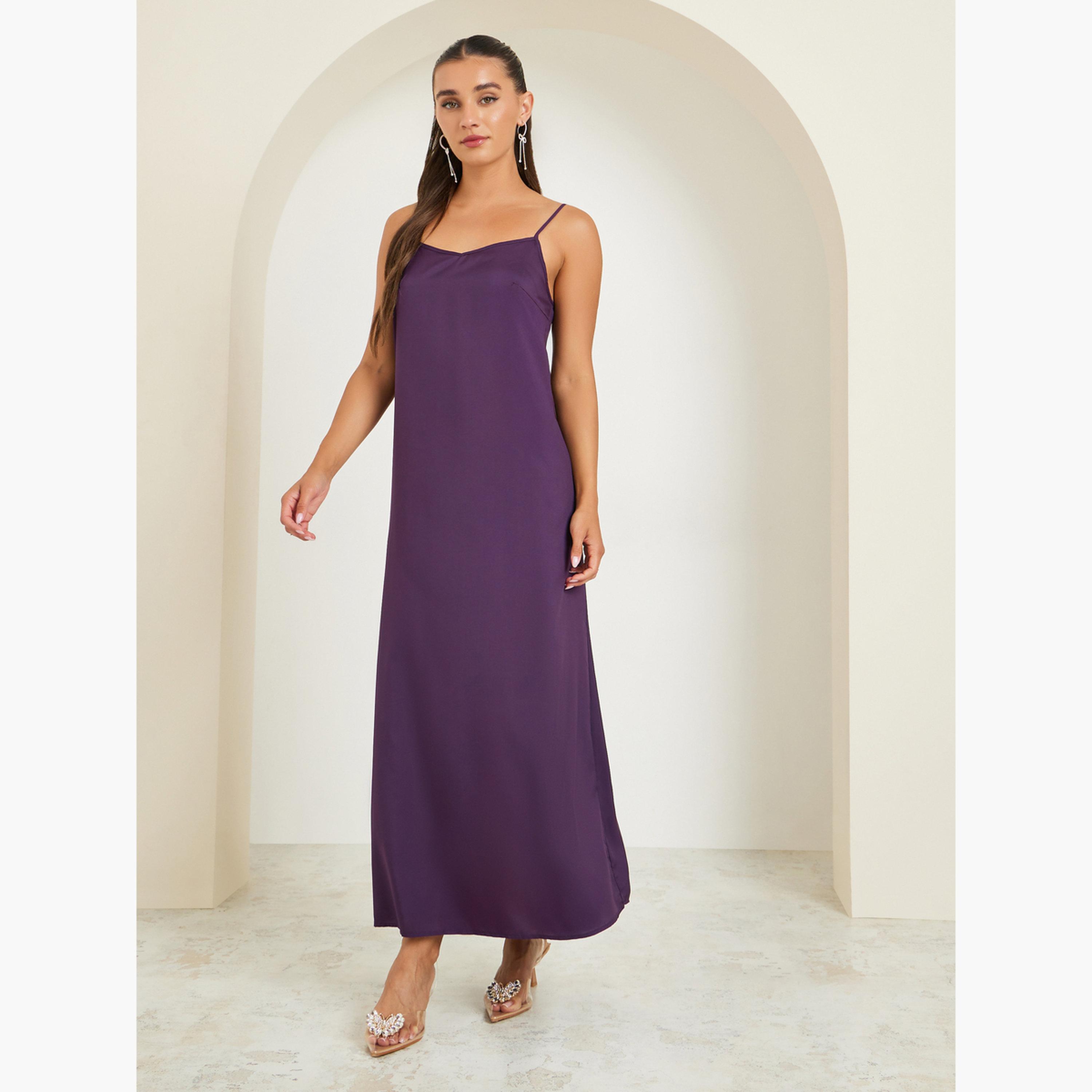 فستان طويل سادة بتفاصيل ريش صناعي-women-clothing-dresses-image-4