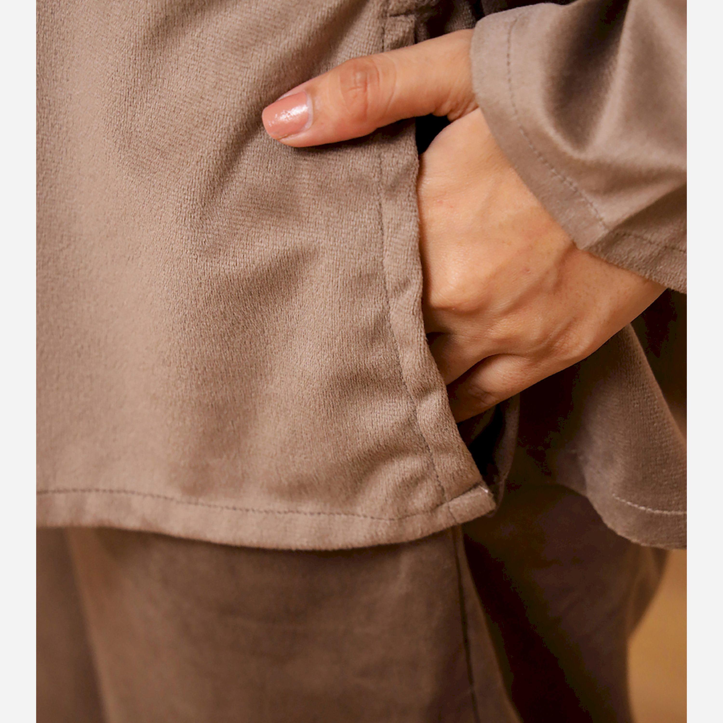 سانسكروتي هومز × ستايلي - طقم نوم للنساء من المخمل الفسكوزي بفتحة رقبة على شكل حرف V-women-clothing-nightwear-pyjamas-longsets-image-7