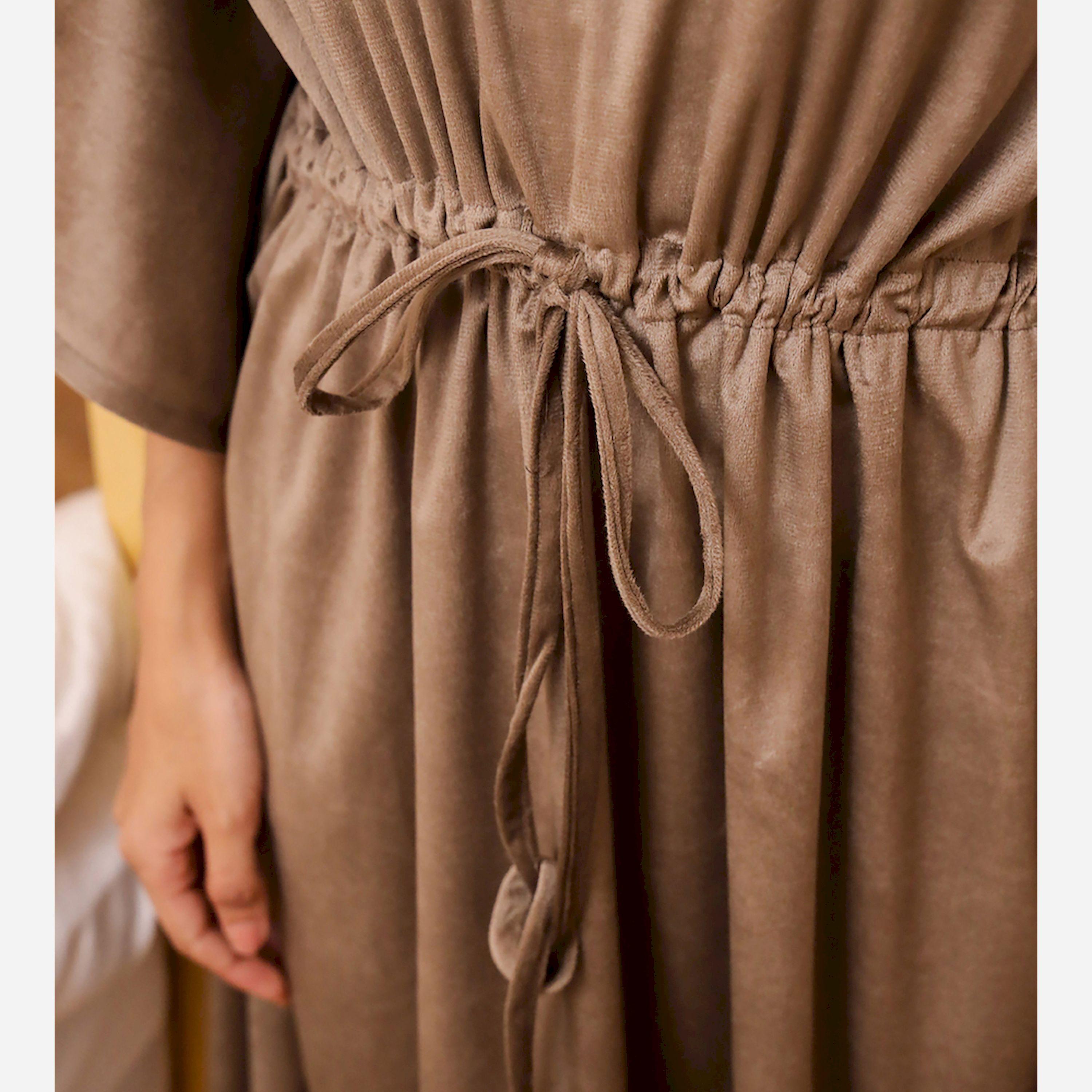 سانسكروتي هومز × ستايلي - فستان نوم نسائي من المخمل-women-clothing-nightwear-nighties-image-7