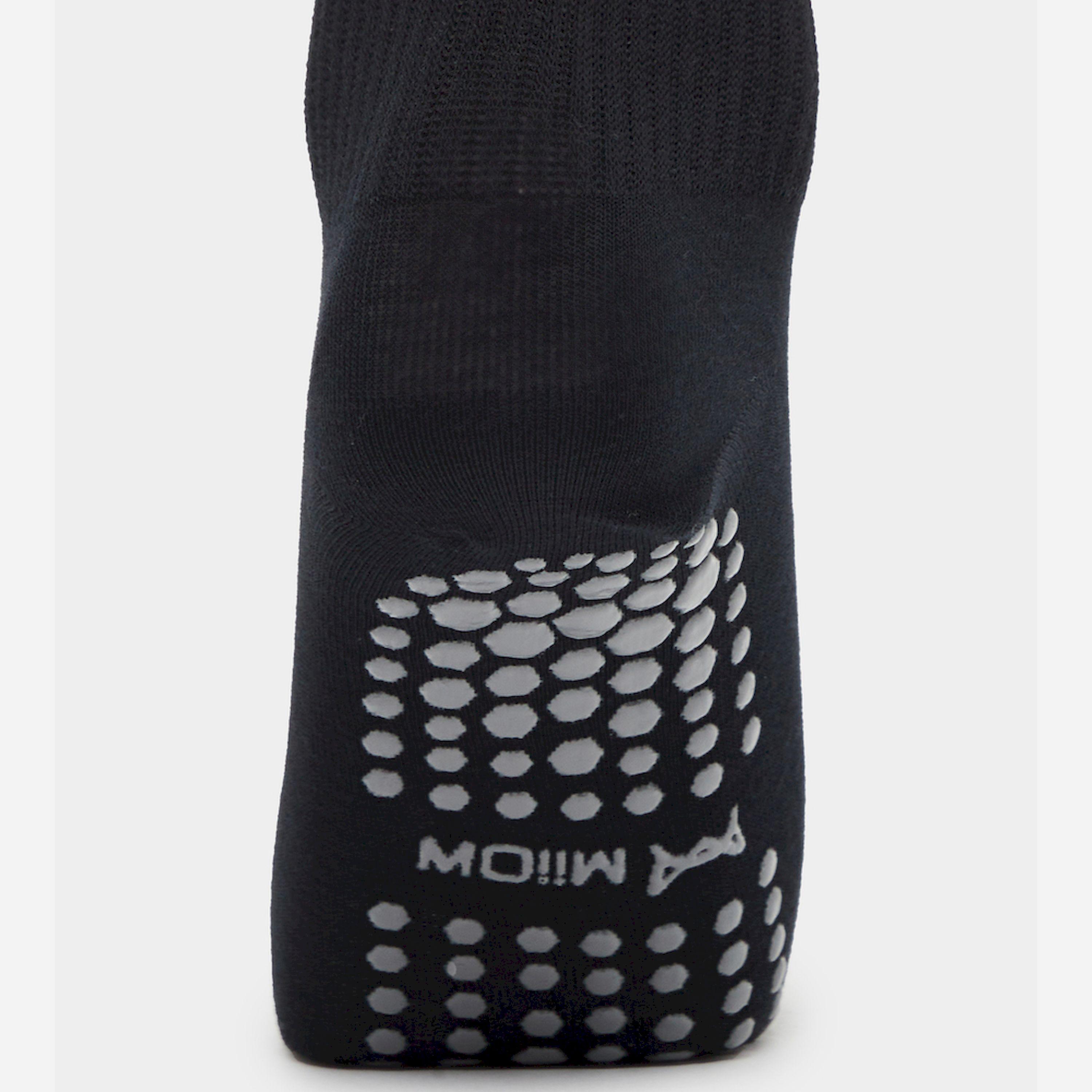 Styli Active Contrast Dual Stripe Silicon Pad Base Yoga Socks-women-socksandstockings-image-3