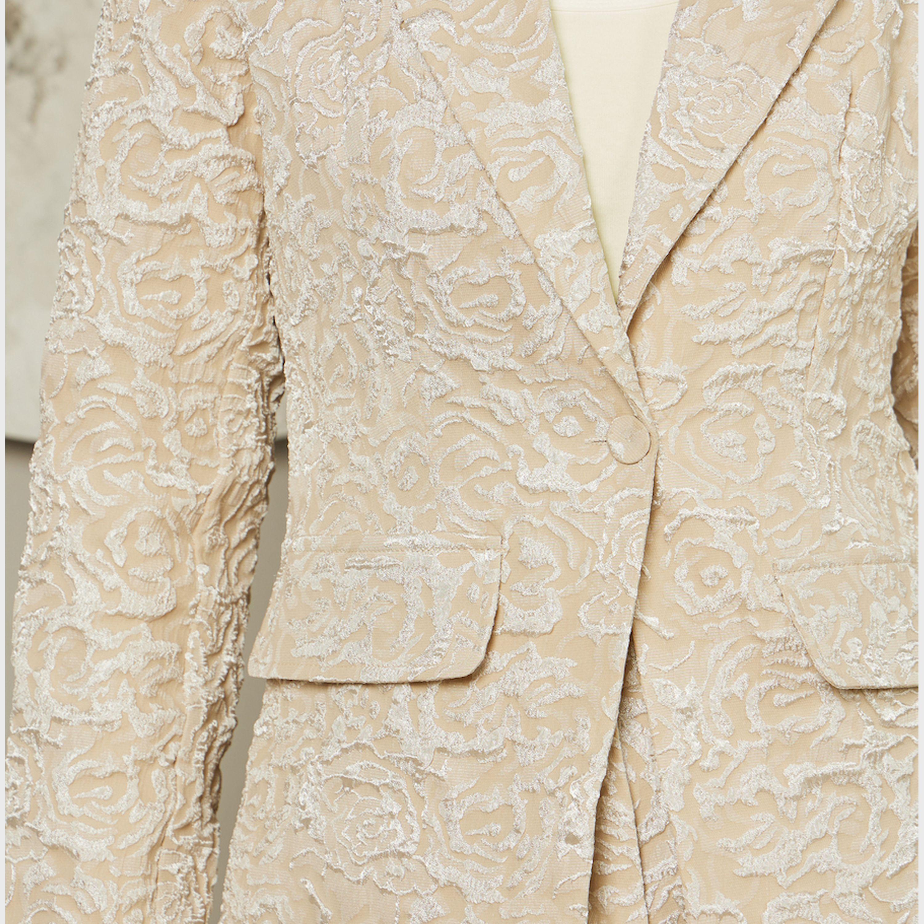 Styli Jacquard Regular Fit Notch Label Neck Blazer-women-clothing-coatsandjackets-blazers-image-4