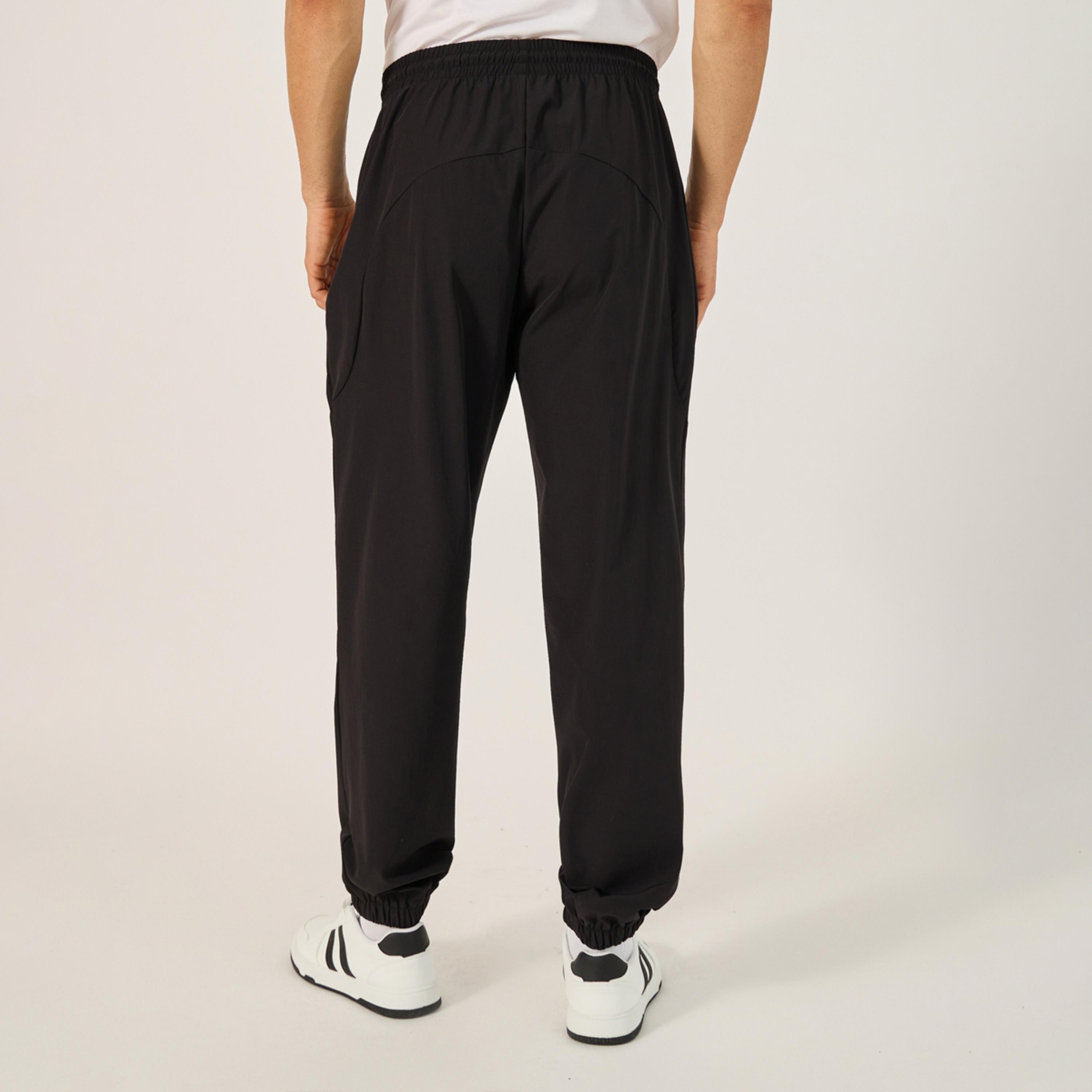 Styli Solid Relaxed Fit Elasticated Cuff Joggers with Contrast Zip detail-men-clothing-bottoms-joggers-image-4