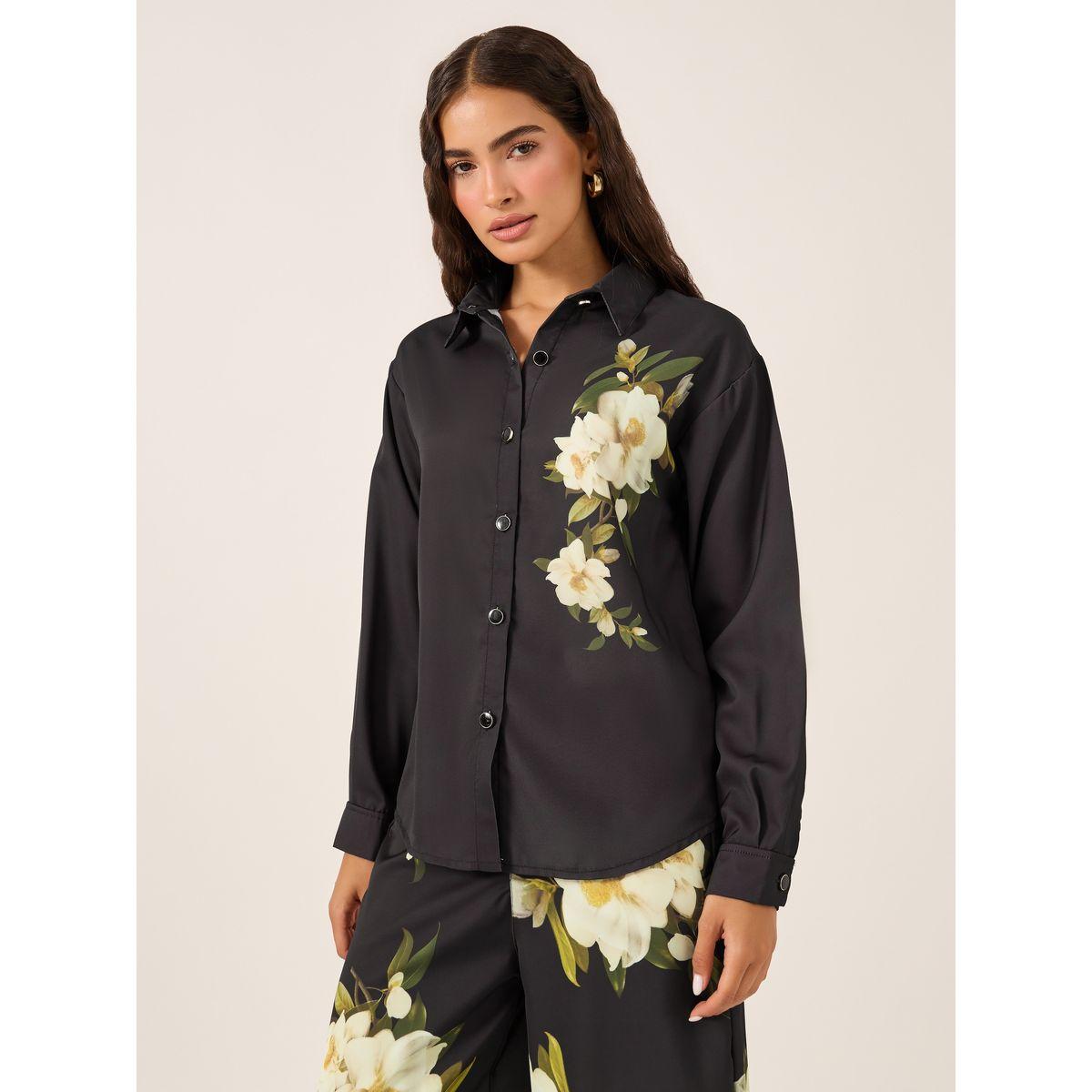 طقم منسق من بنطال بأرجل واسعة وبلوزة بطبعة زهور-women-clothing-coordsets-image-2