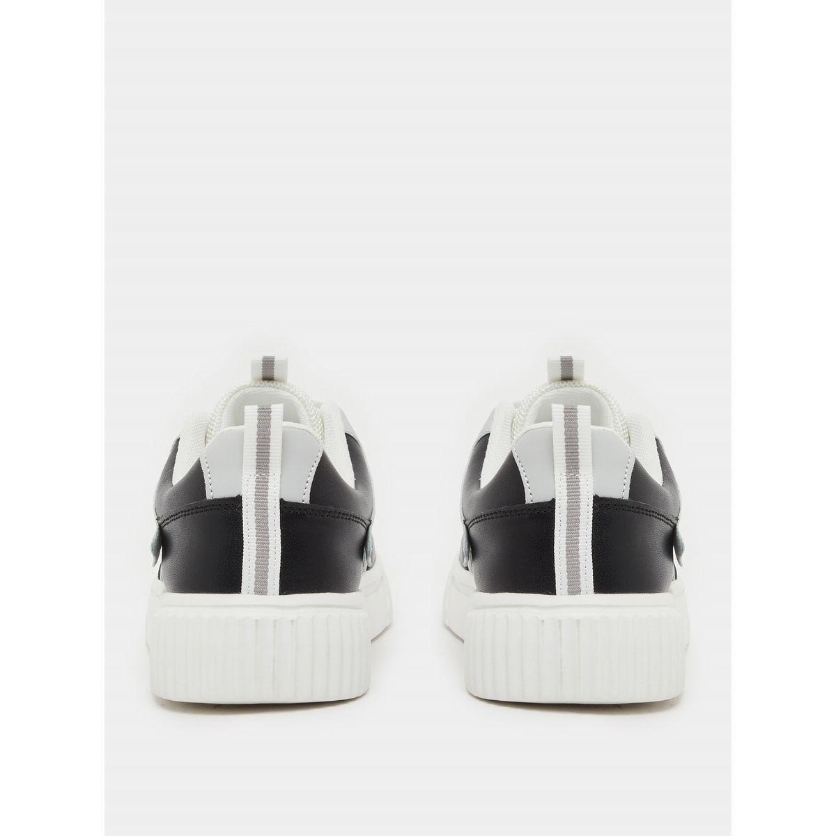 سنيكرز بنمط كتل الألوان وأربطة للإغلاق-men-shoes-sneakers-image-4