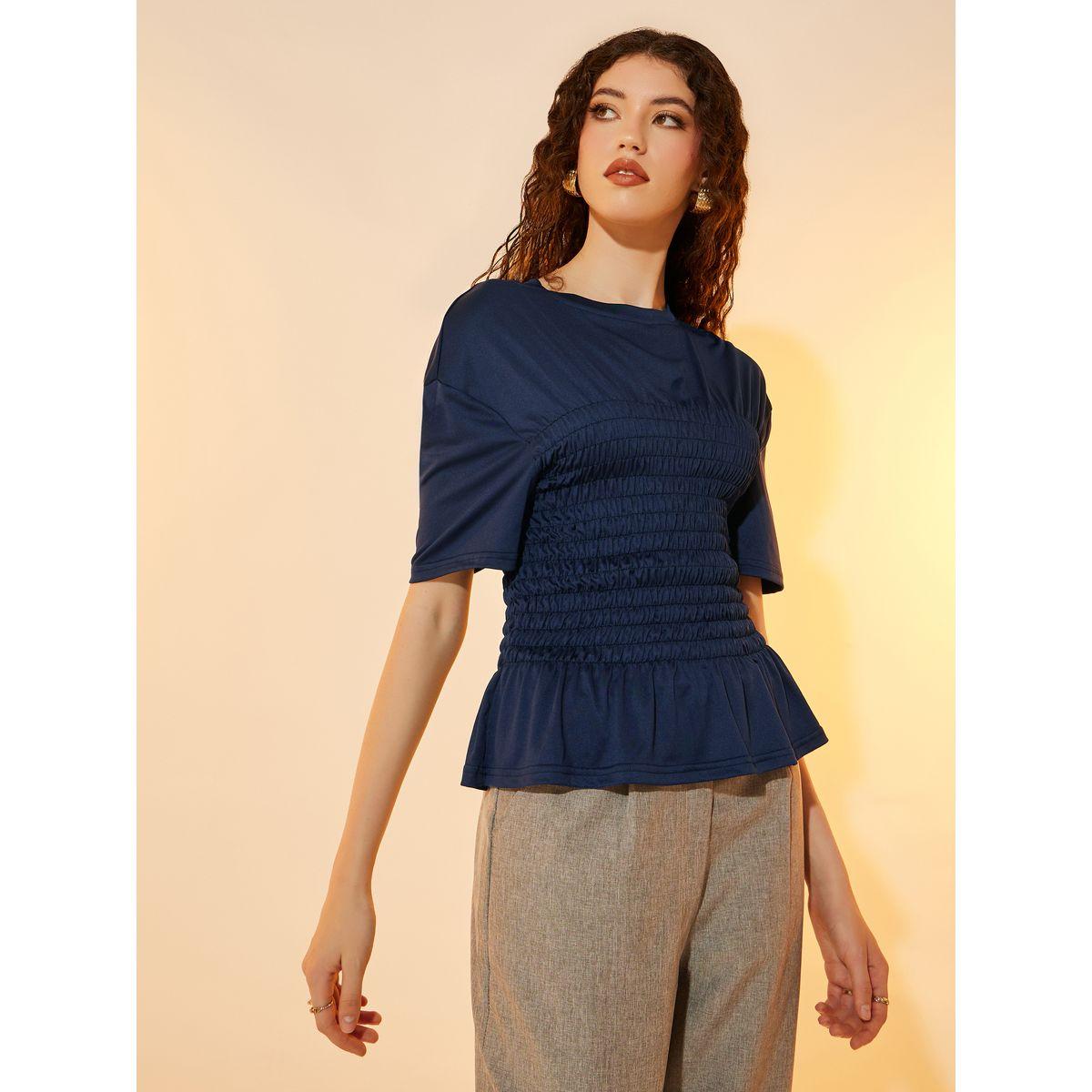 بلوزة بيبلوم سادة بتفاصيل مُجمعة وأكمام قصيرة-women-clothing-tshirts-image-4