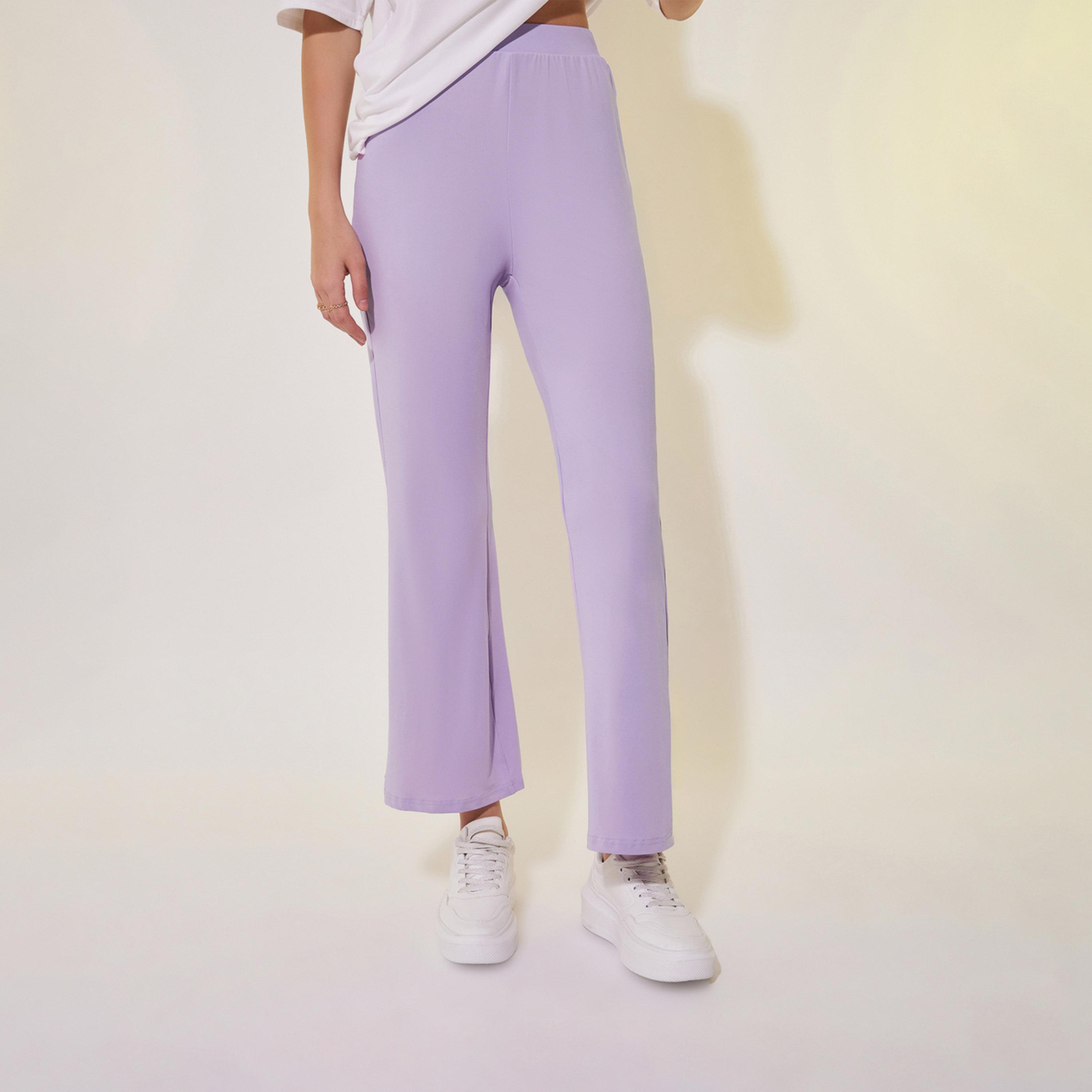 مجموعة من بنطال وتيشيرت بطبعة كتابة-women-clothing-coordsets-image-8