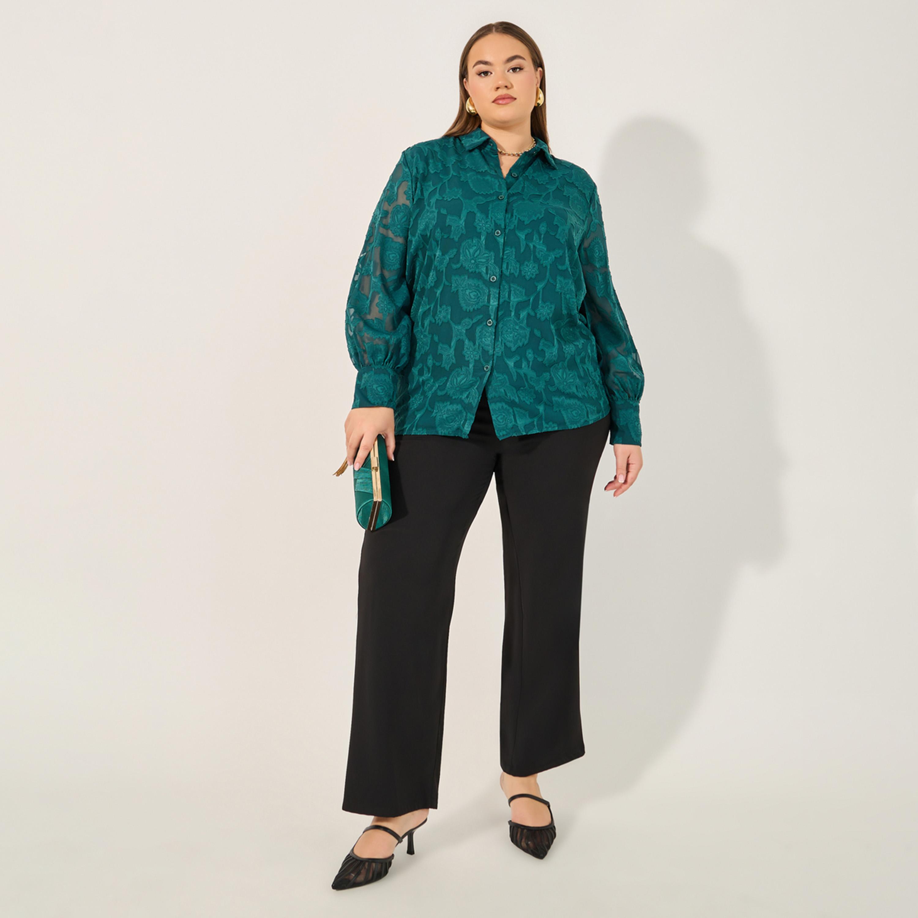 ستايلي - قميص مقاس كبير بتفاصيل دانتيل محترق وأكمام منفوخة-women-clothing-shirtsandblouses-shirts-image-2