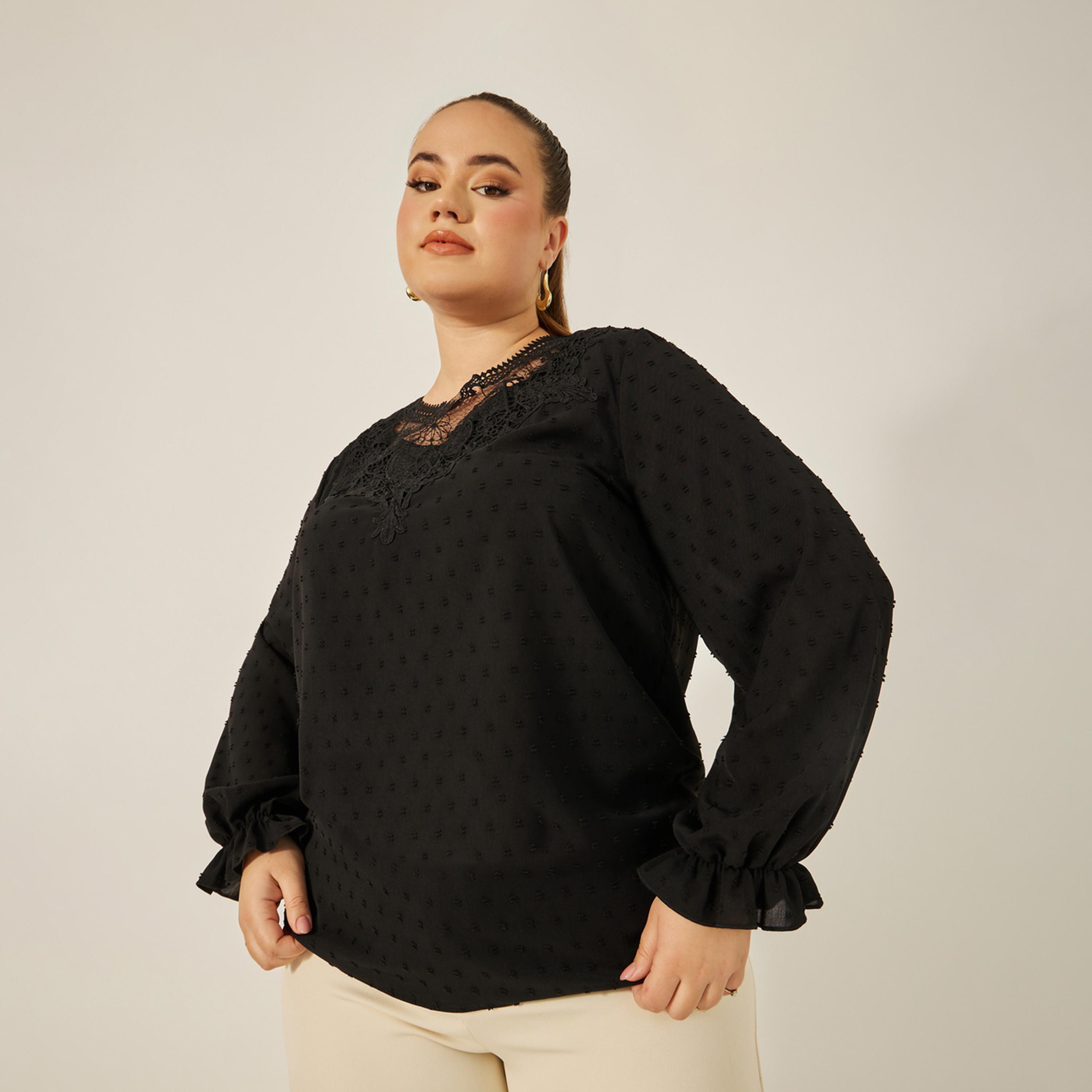 ستايلي - بلوزة بمقاسات كبيرة بأكمام طويلة وتفاصيل دانتيل-women-clothing-shirtsandblouses-blouses-image-1