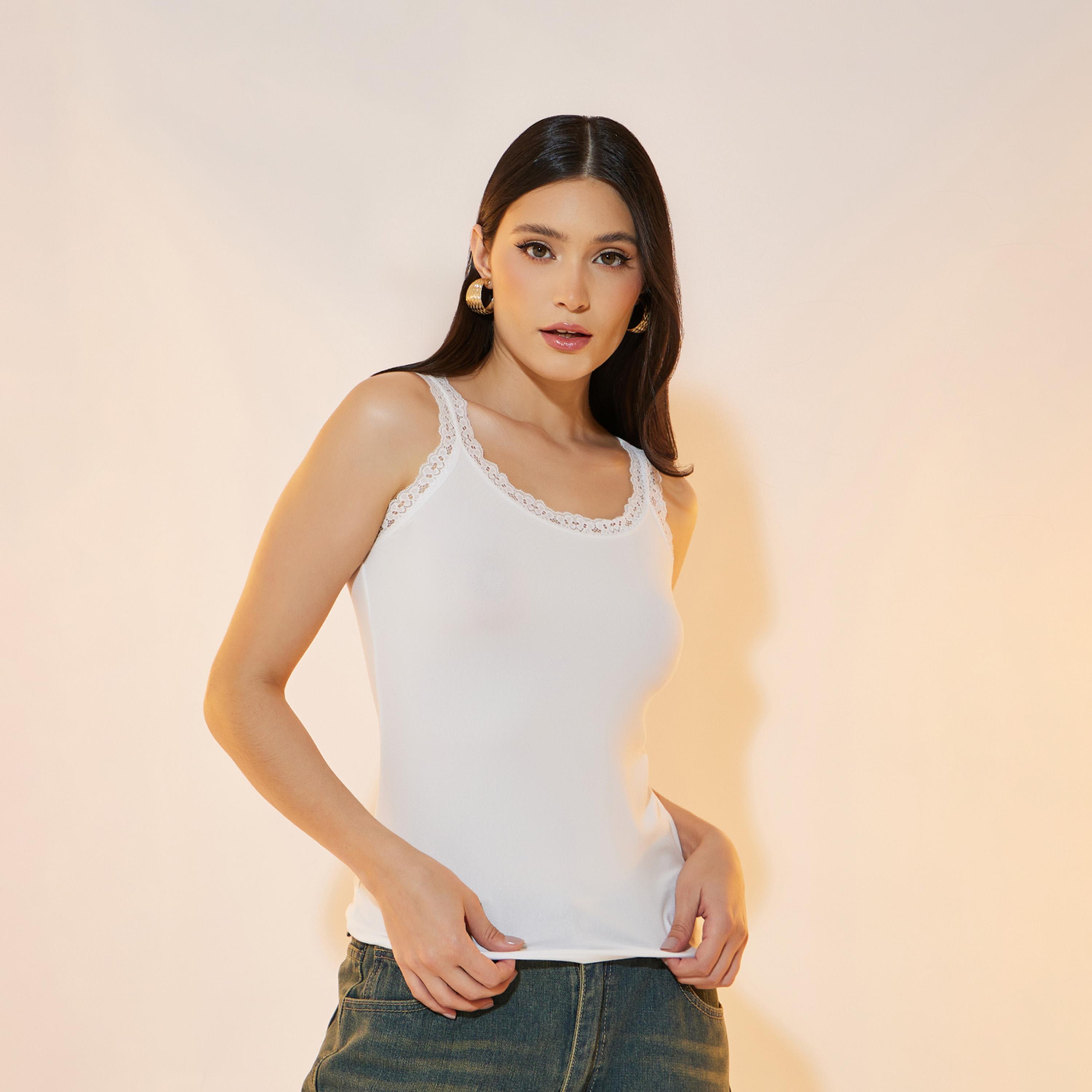 بلوزة كامي سادة بتفاصيل دانتيل-women-clothing-tshirts-image-1