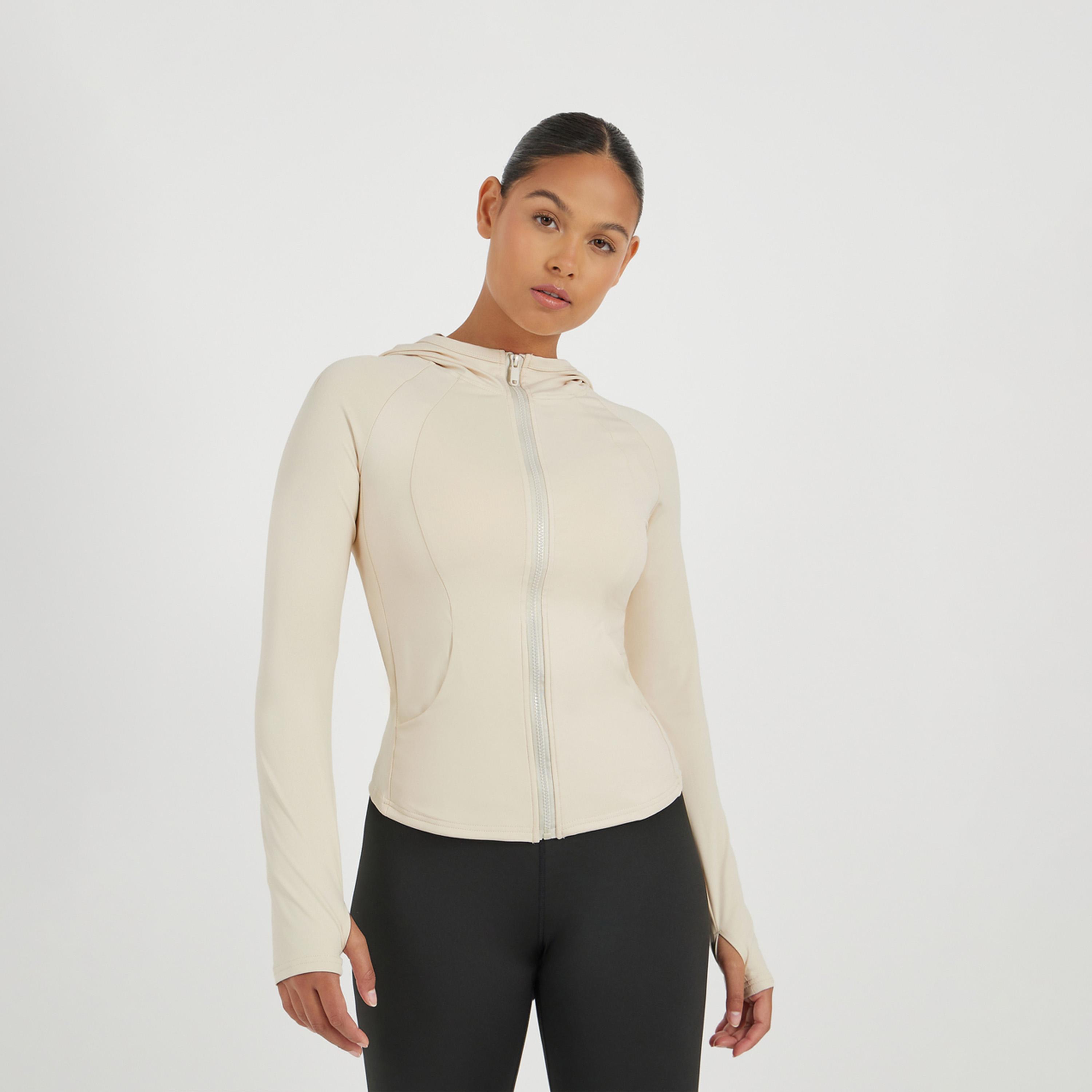 ستايلي - جاكيت بحافة متباينة مزود بغطاء رأس وسحّاب-women-clothing-sportswearandactivewear-coatsandjackets-jackets-image-1