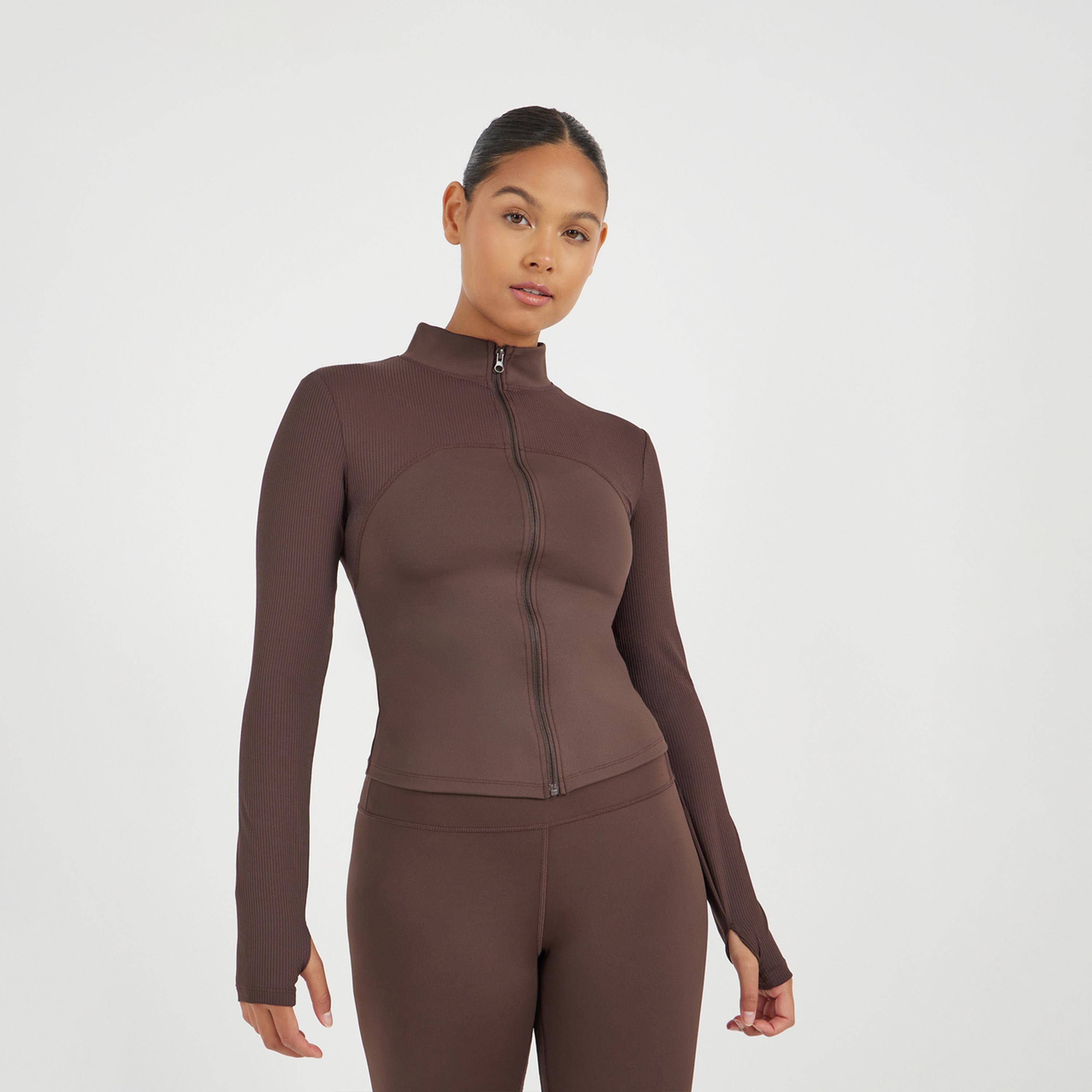 ستايلي - جاكيت بسحاب بتفاصيل أجزاء منقوشة-sports-women-clothing-tshirtsandvests-image-1