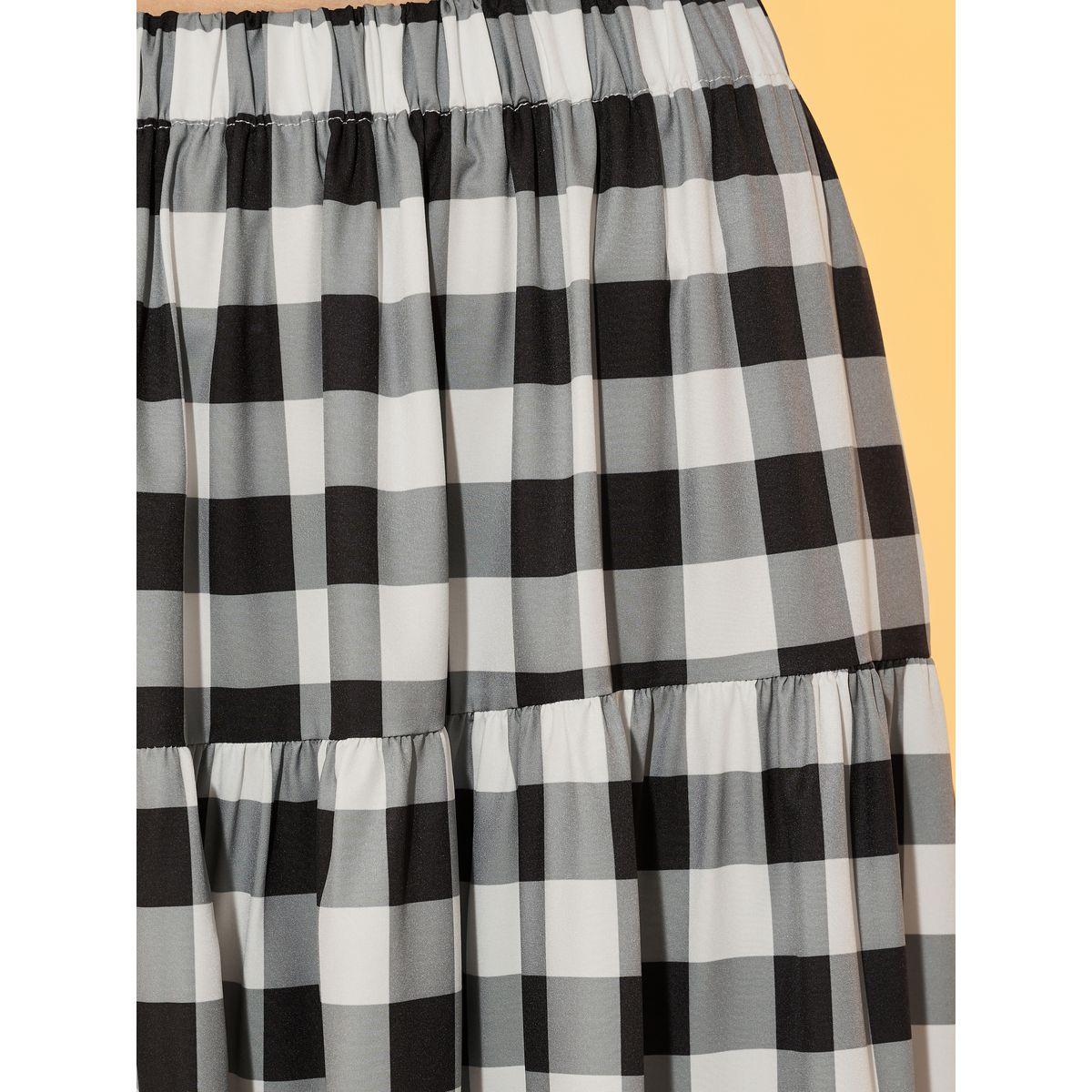 تنورة طويلة بكسرات وطبعة مربعات-women-clothing-bottoms-skirts-image-3
