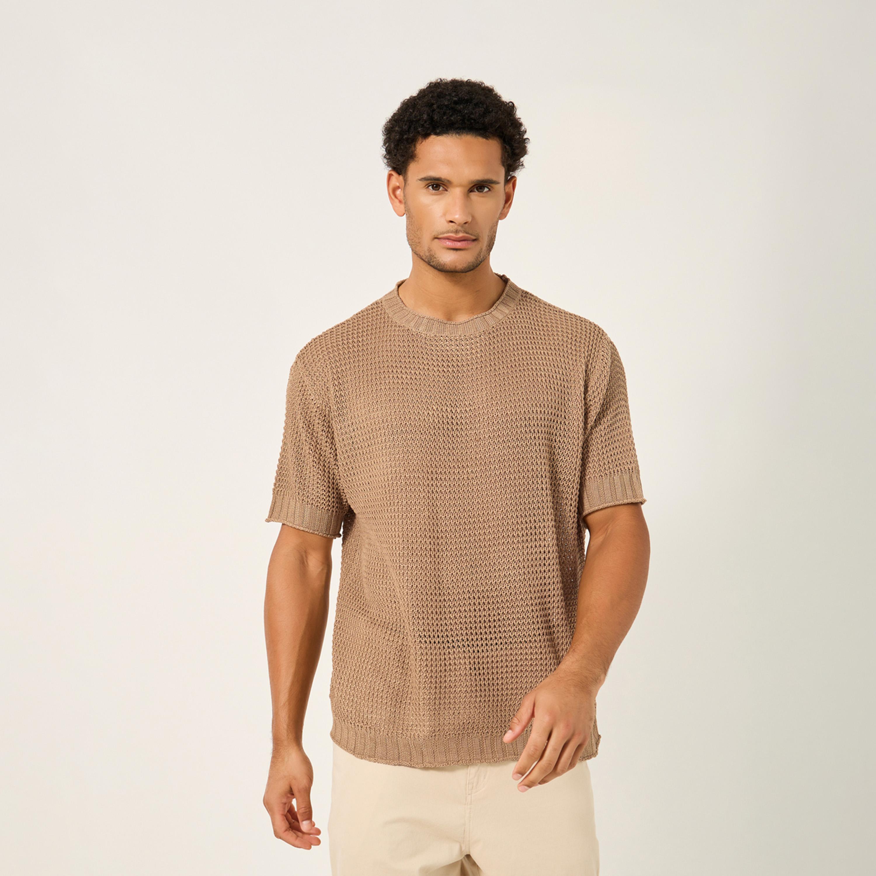 ستايلي - تي شيرت كروشيه محبوك كبير الحجم برقبة دائرية-men-clothing-tshirtsandpolos-tshirts-image-1