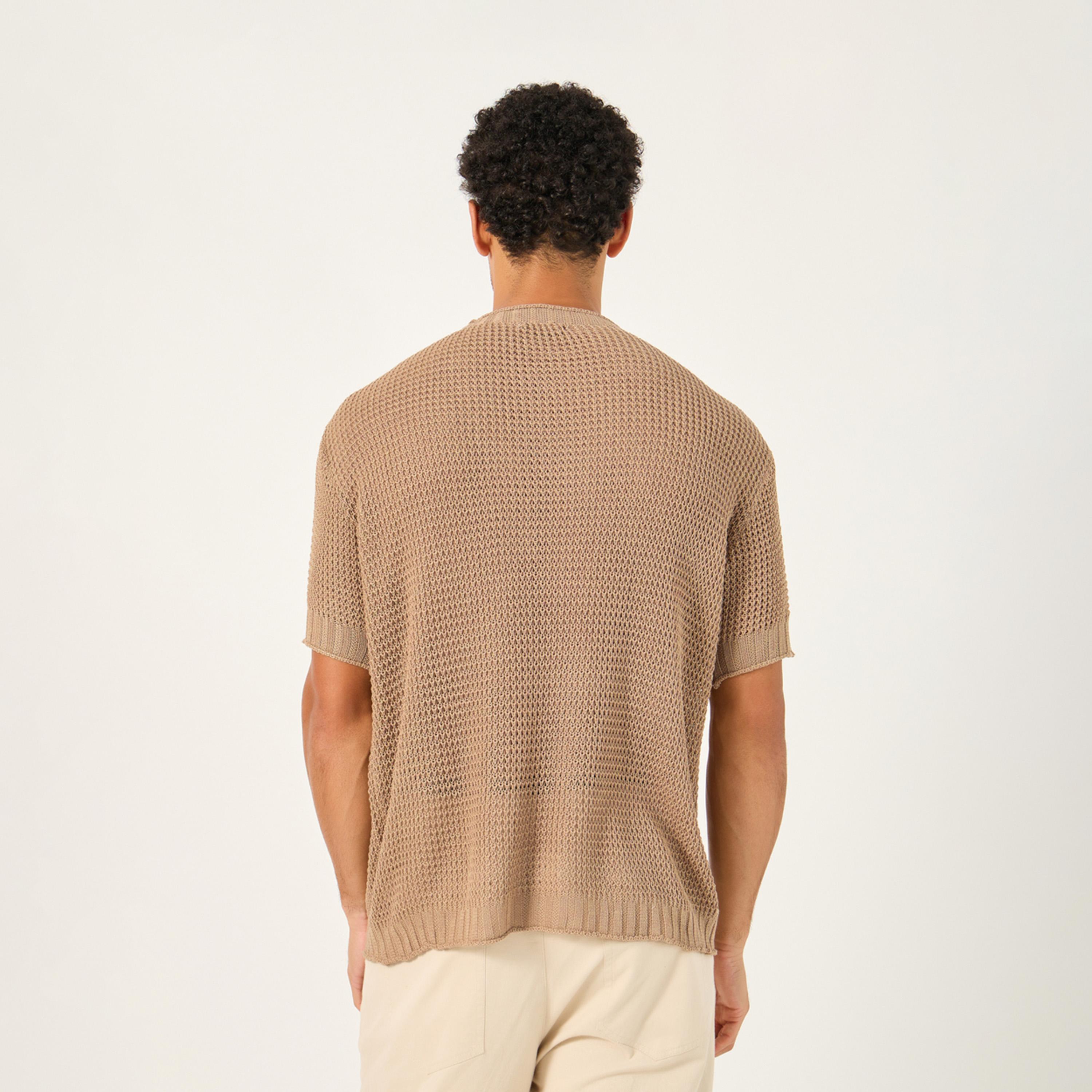 ستايلي - تي شيرت كروشيه محبوك كبير الحجم برقبة دائرية-men-clothing-tshirtsandpolos-tshirts-image-4