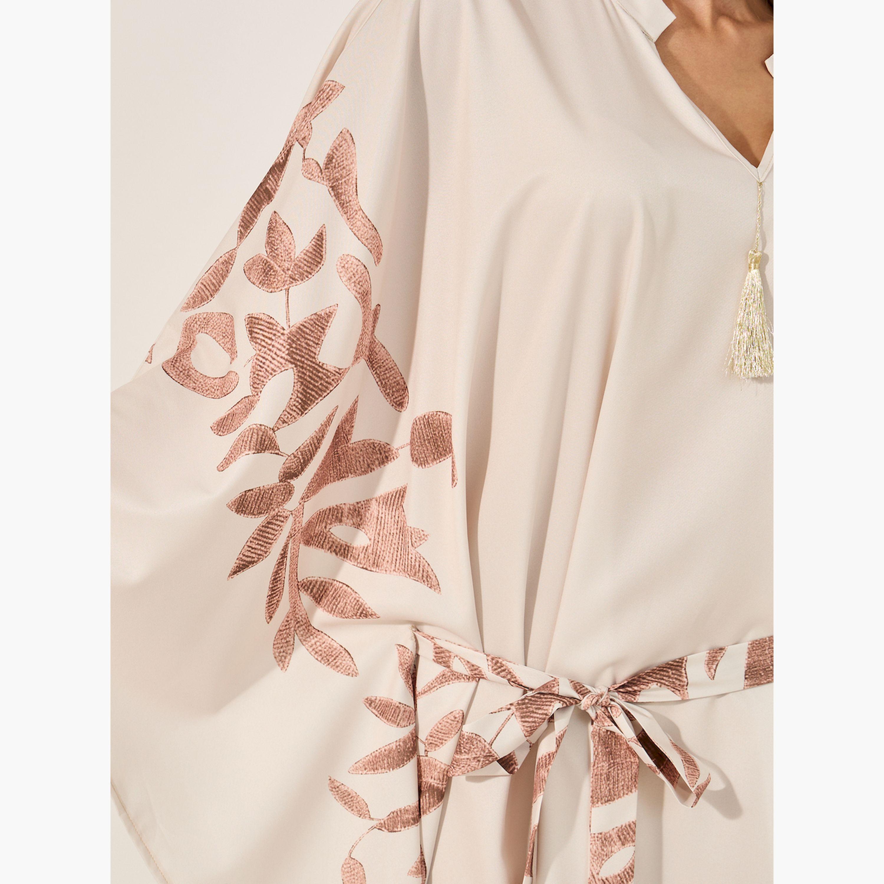 أميرة x ستايلي قفطان مطبع بأربطة وشراشيب-women-arabicclothing-kaftan-image-4