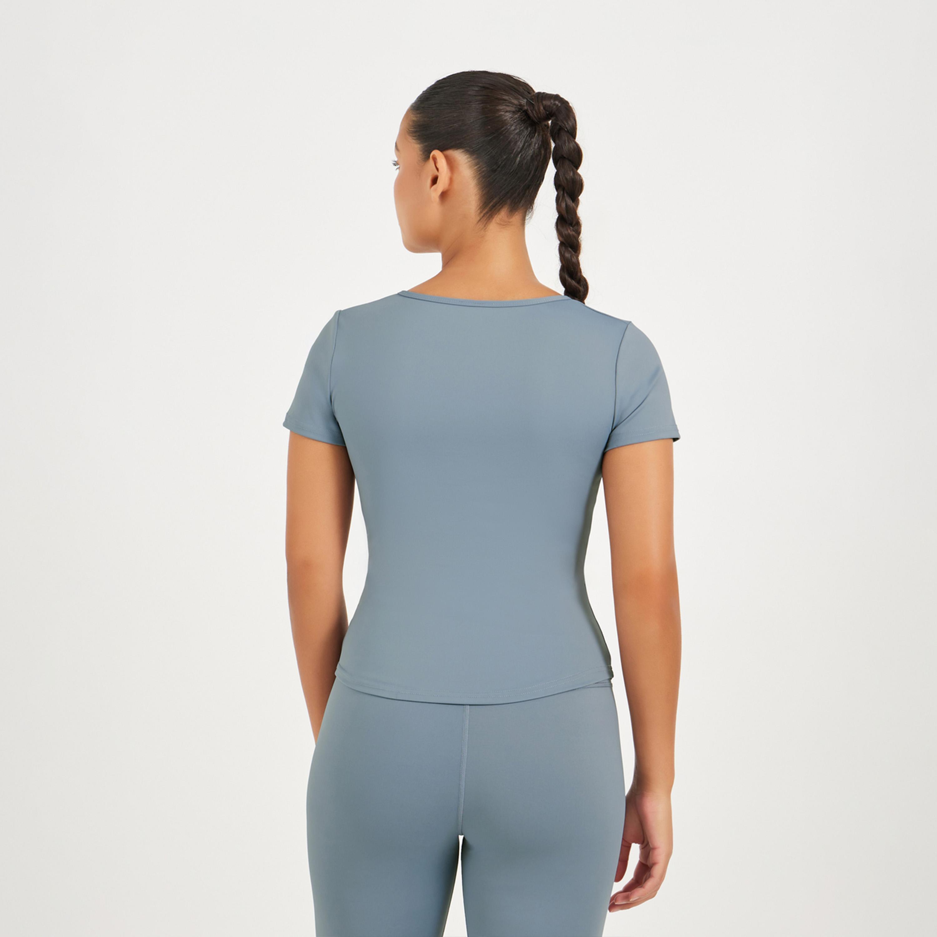 Styli Active Gathered Curved Hem Detail Notch Neck Top-men-clothing-sportswearandactivewear-tshirtsandpolos-image-4