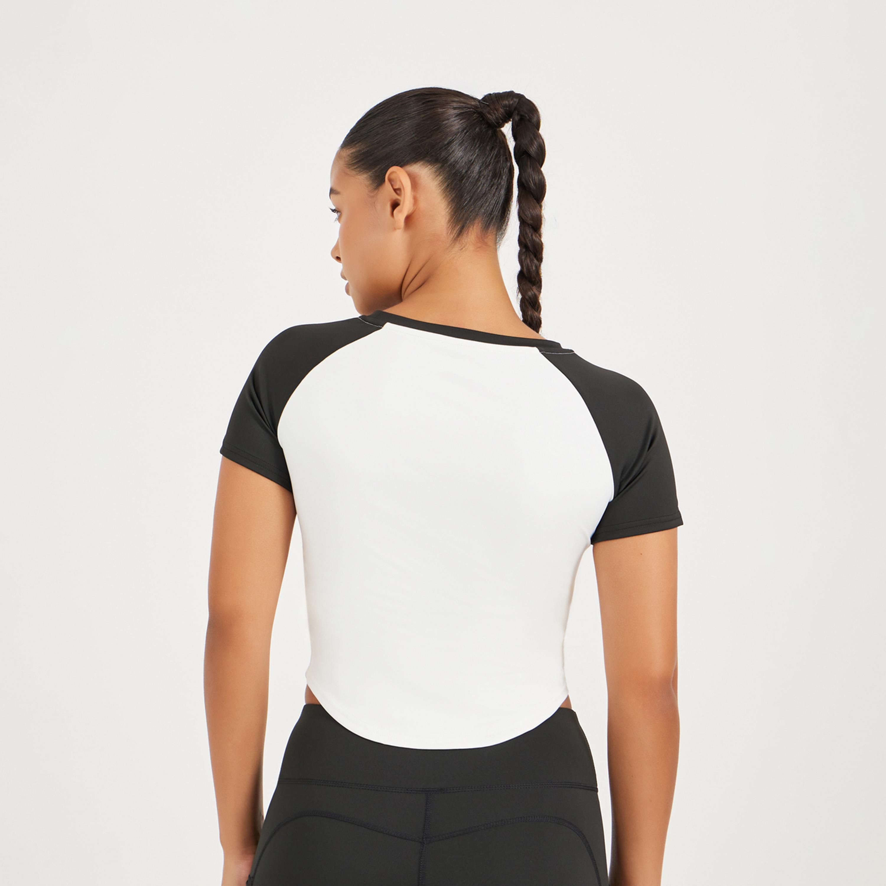 Styli Active Color Block Side Ruched Curved Hem Short Sleeve Top-women-clothing-tshirts-image-4