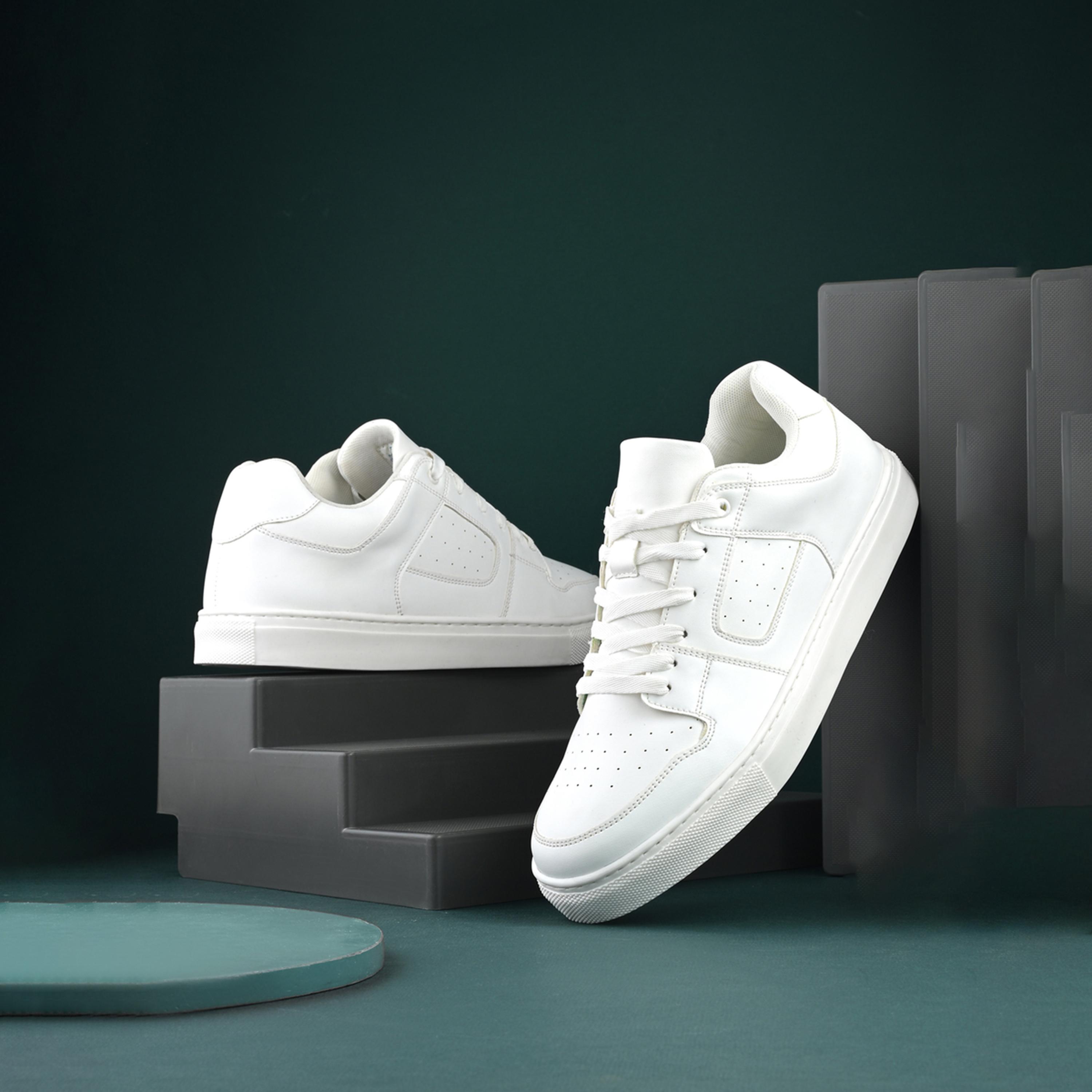 ستايلي-  حذاء رياضي ذو نعل منصة وأربطة-men-shoes-sneakers-image-4