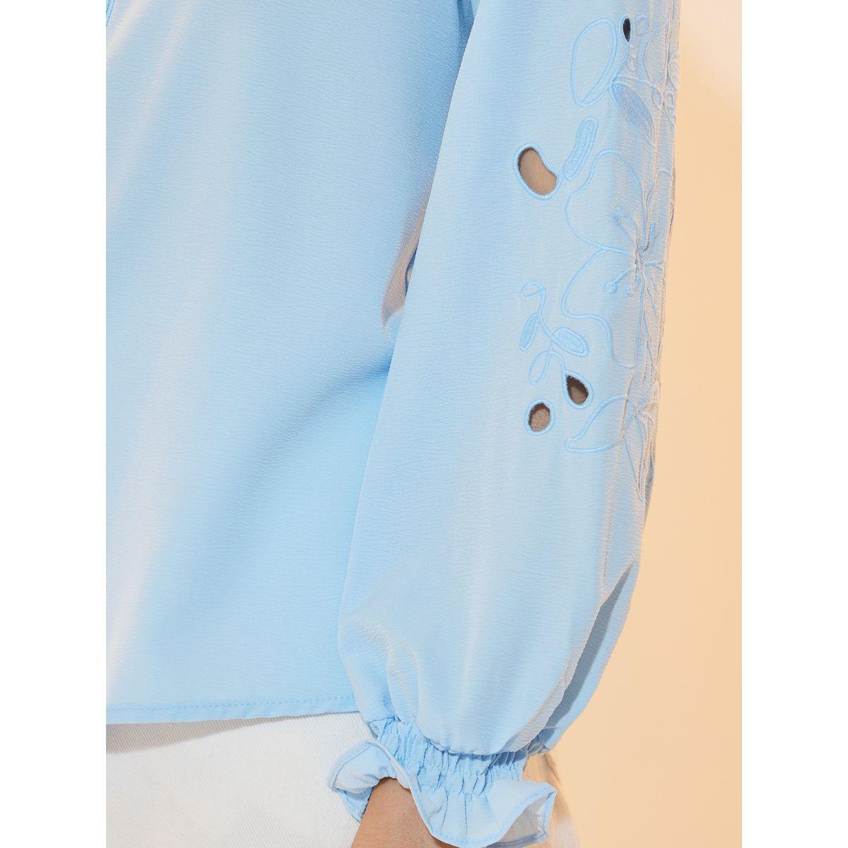 بلوزة سادة بتفاصيل مُطرّزة بأكمام مزينة بفتحات-women-clothing-shirtsandblouses-shirts-image-2
