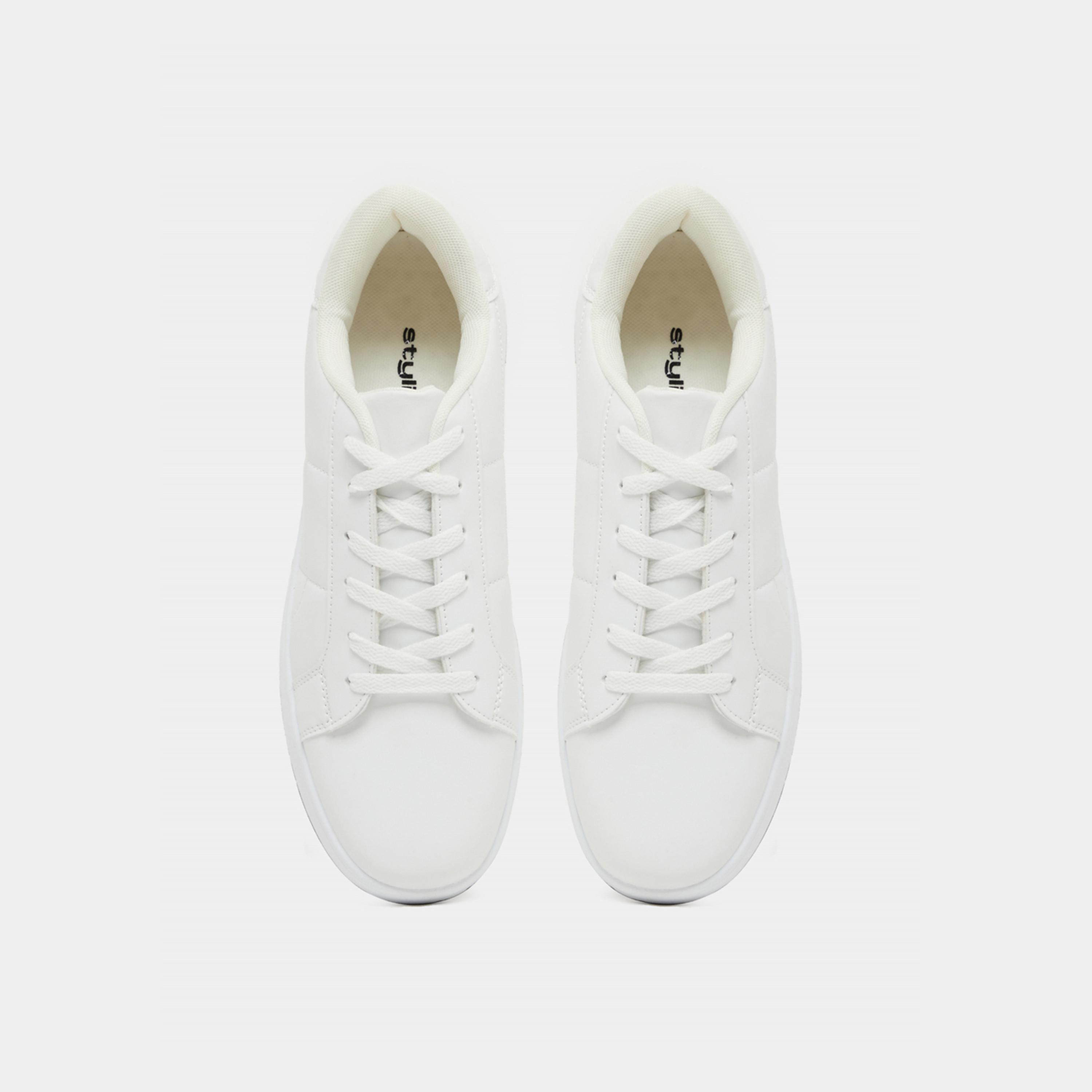 ستايلي - حذاء رياضي خفيف الوزن برباط ونعل سميك-men-shoes-sneakers-image-5