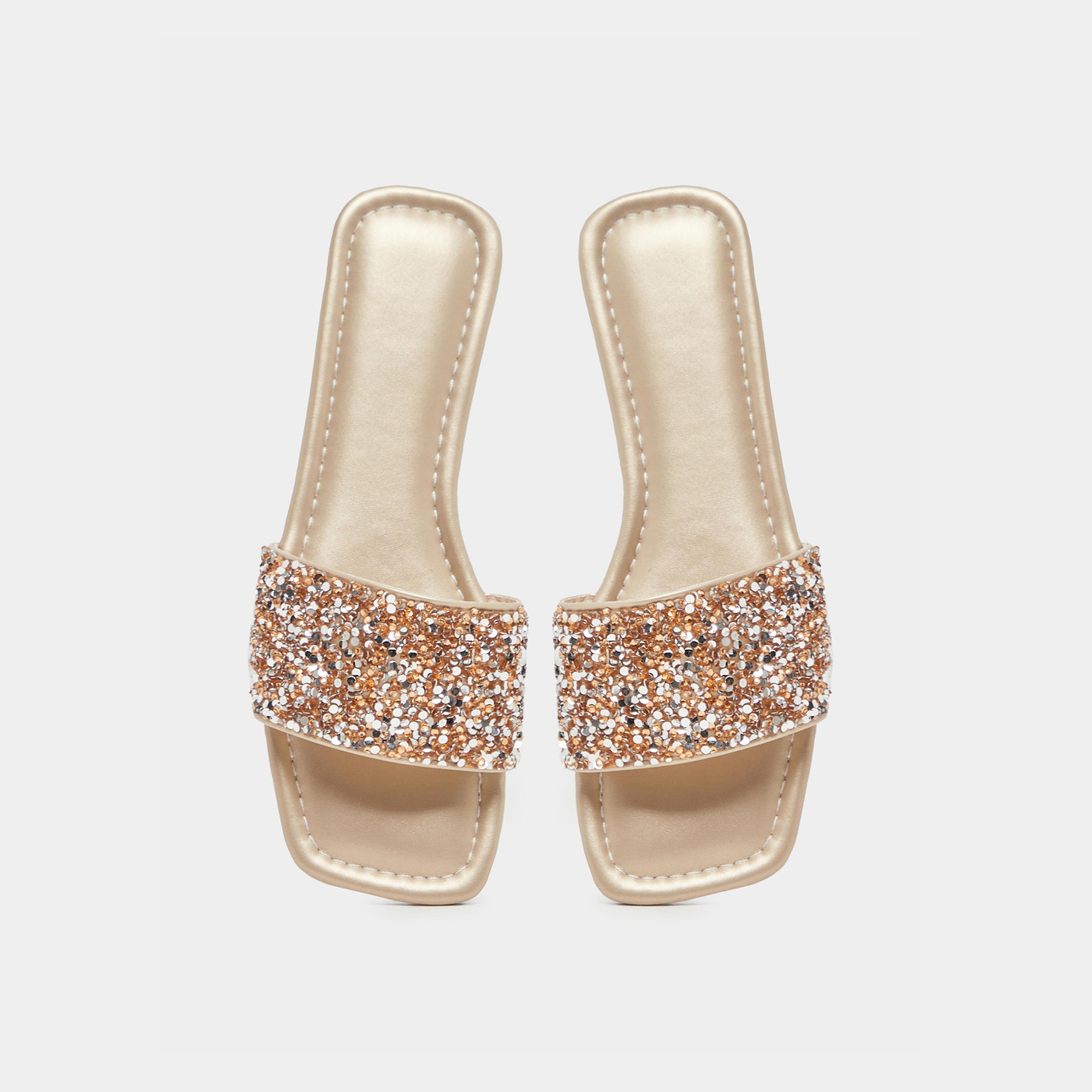 صندل سهل الارتداء بتفاصيل منمقة-women-shoes-flipflopsandslides-image-5