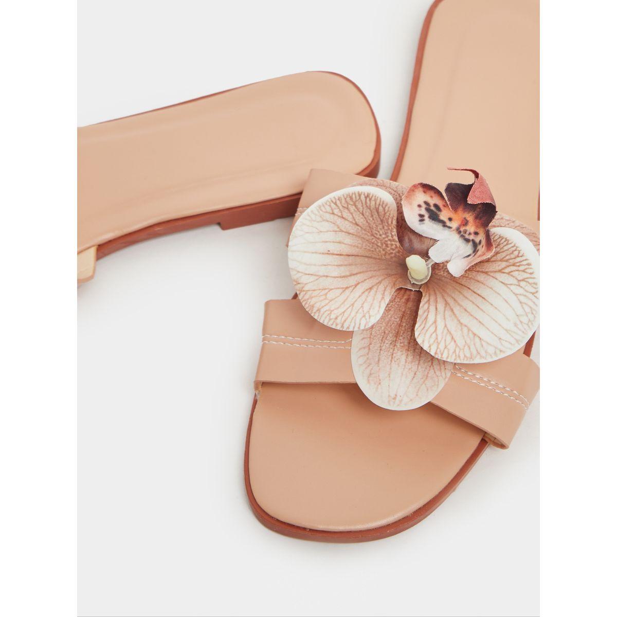 Take Two Flower Accent Flat Sandals-women-shoes-flipflopsandslides-image-3