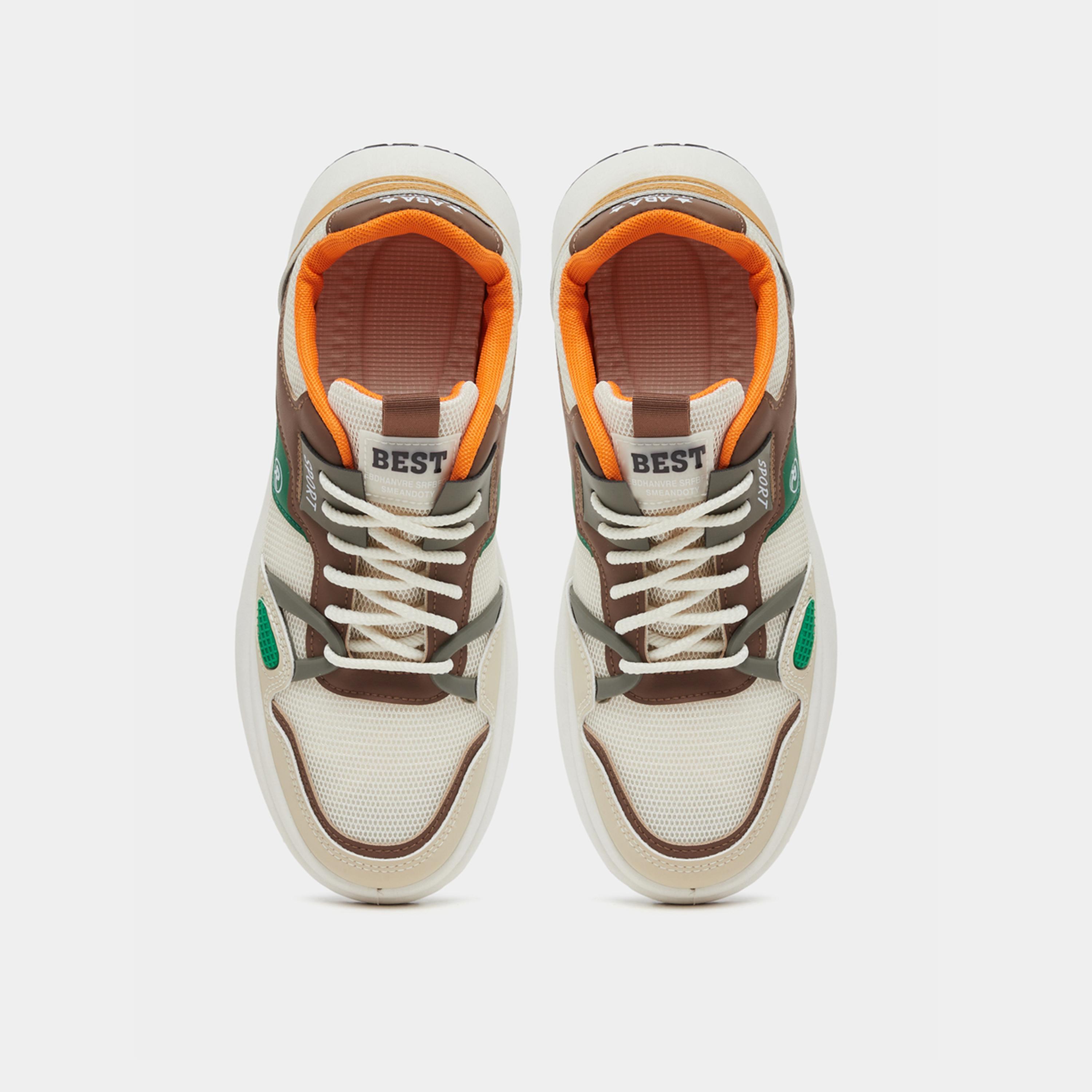 حذاء سنيكرز بنعل شانكي وتفاصيل بارزة الملمس-men-shoes-sneakers-image-5