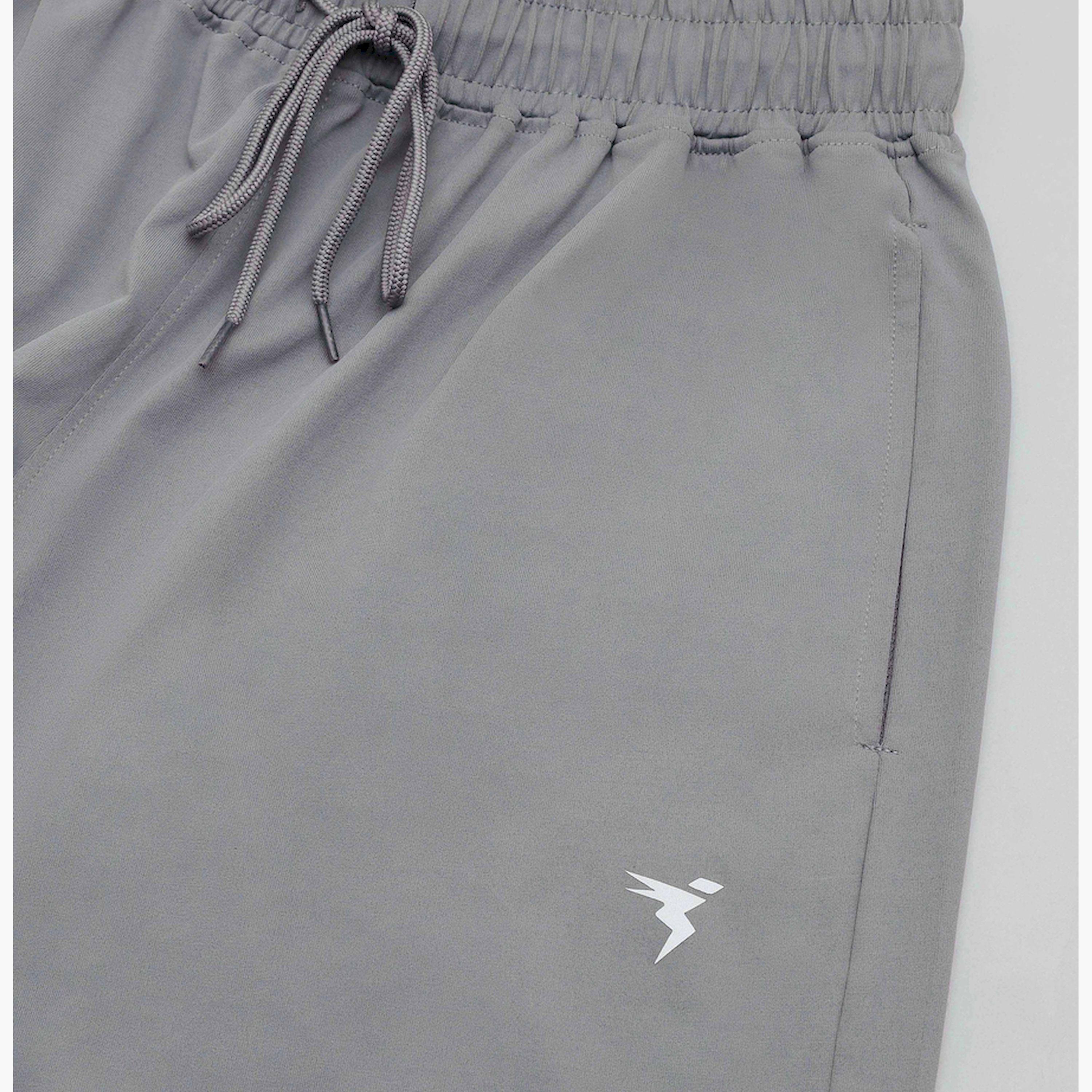 تكنوسبورت × ستايلي - شورت سادة قابل للتمدد في 4 اتجاهات-men-clothing-sportswearandactivewear-bottoms-shorts-image-1
