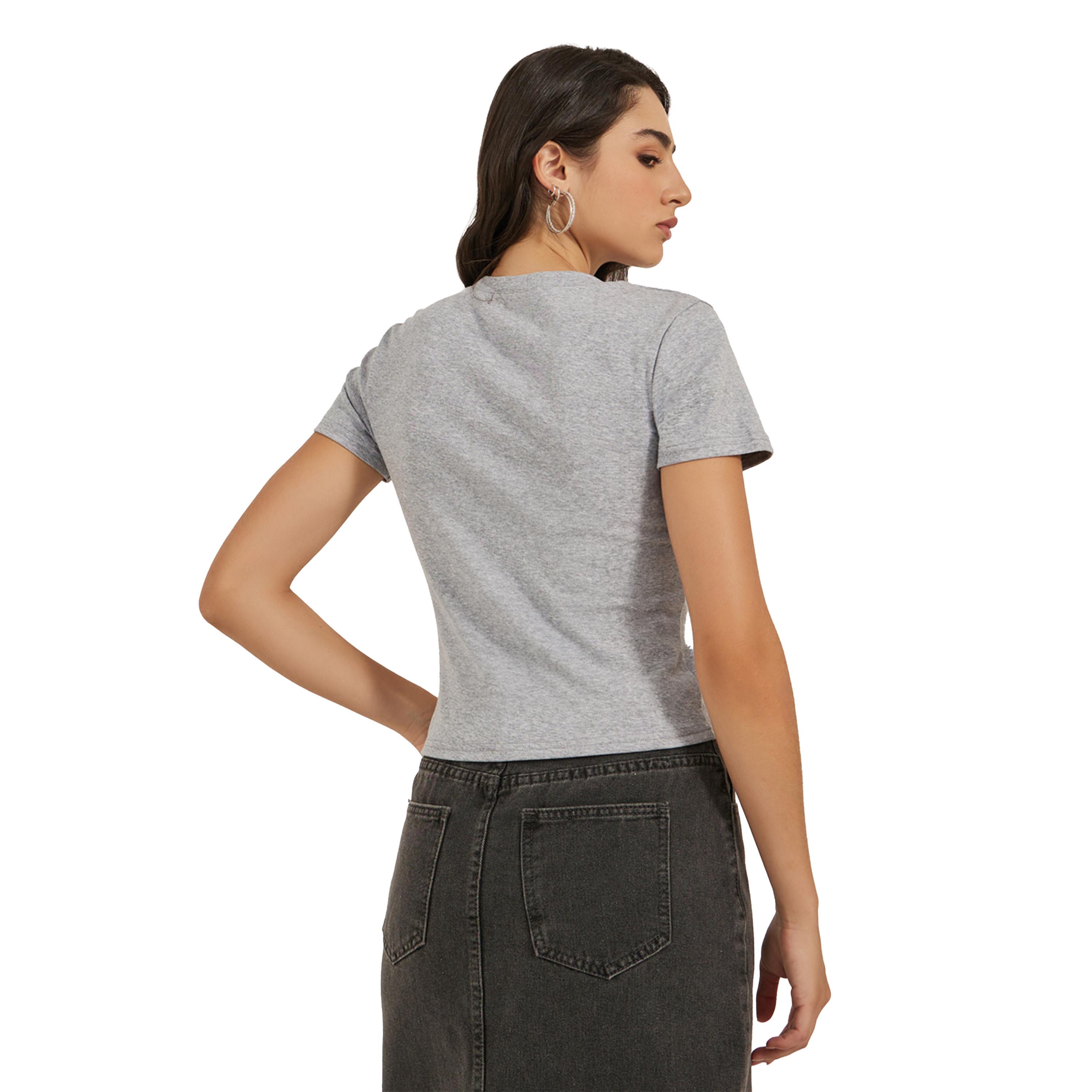ستايلي -  تي شيرت بأكمام قصيرة ورقبة دائرية وطبعة شعار-women-clothing-tshirts-image-5
