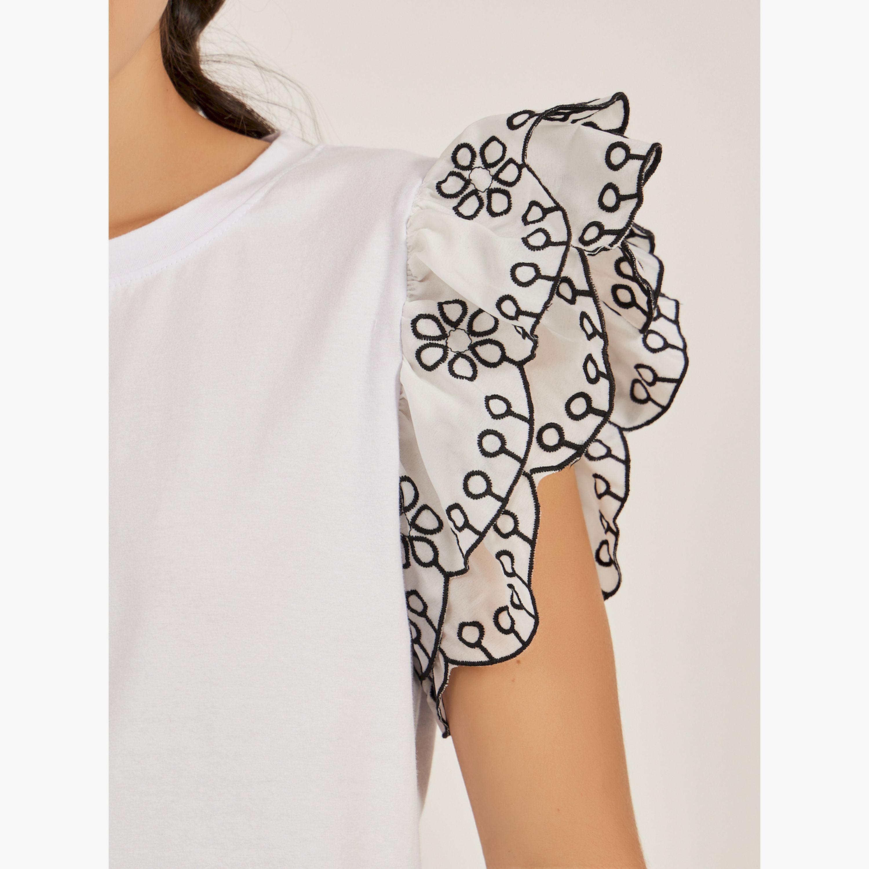 ستايلي - تي شيرت شيفلي بأكمام مكشكشة ورقبة دائرية-women-clothing-tshirts-image-4