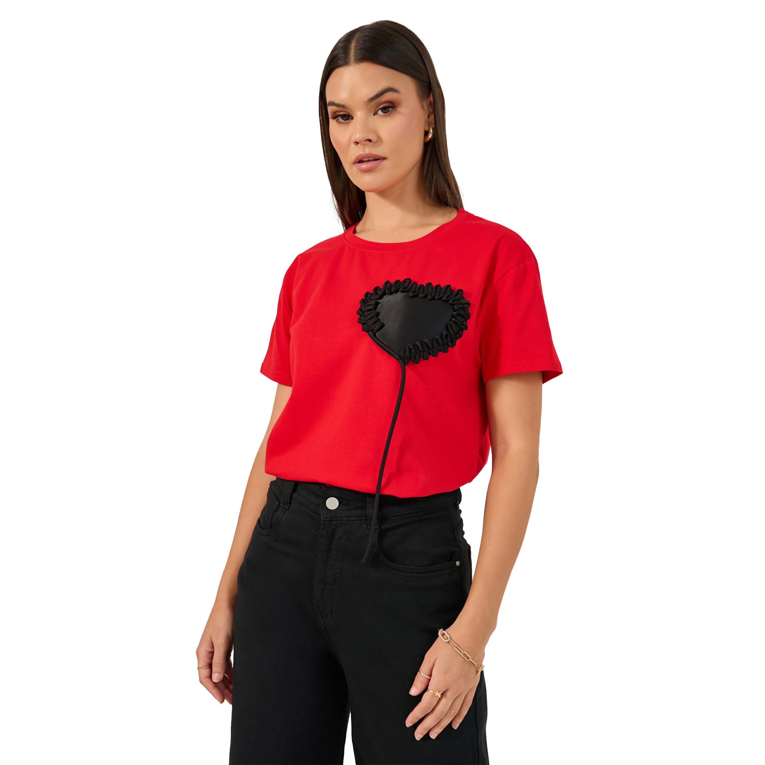 ستايلي -  تي شيرت بأكمام قصيرة ورقبة دائرية وتفاصيل تطريز على شكل قلب-women-clothing-tshirts-image-2