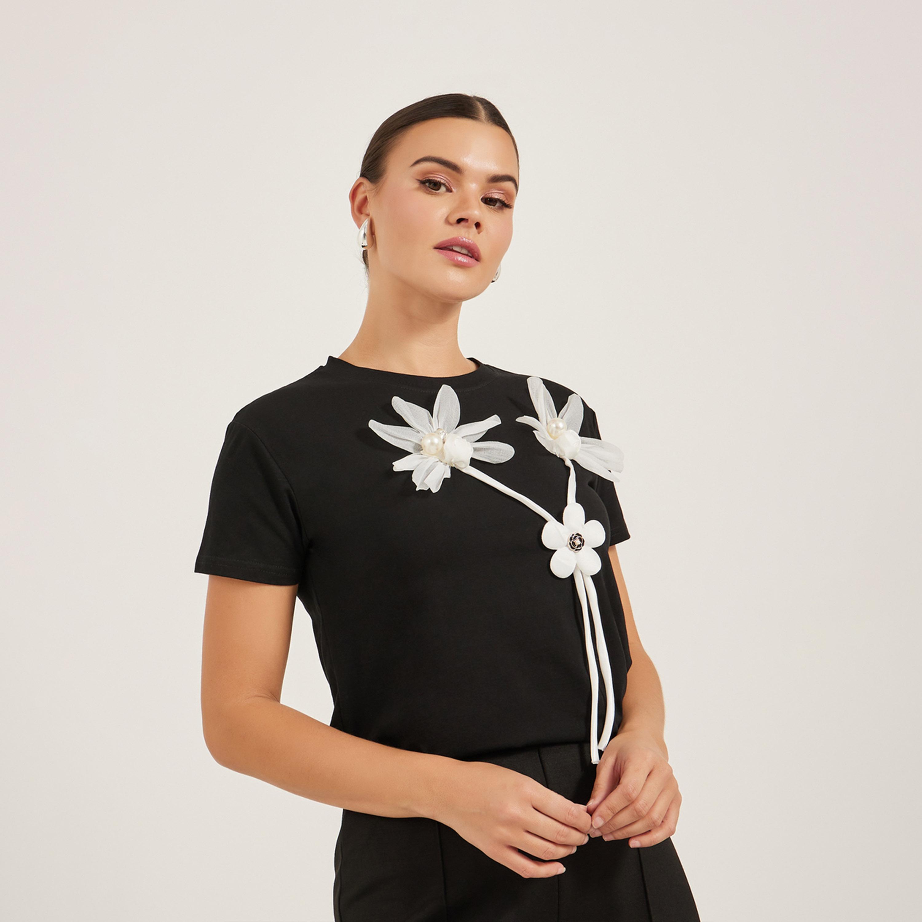 Styli Floral Applique Detail Regular Fit T-Shirt-women-clothing-tshirts-image-2