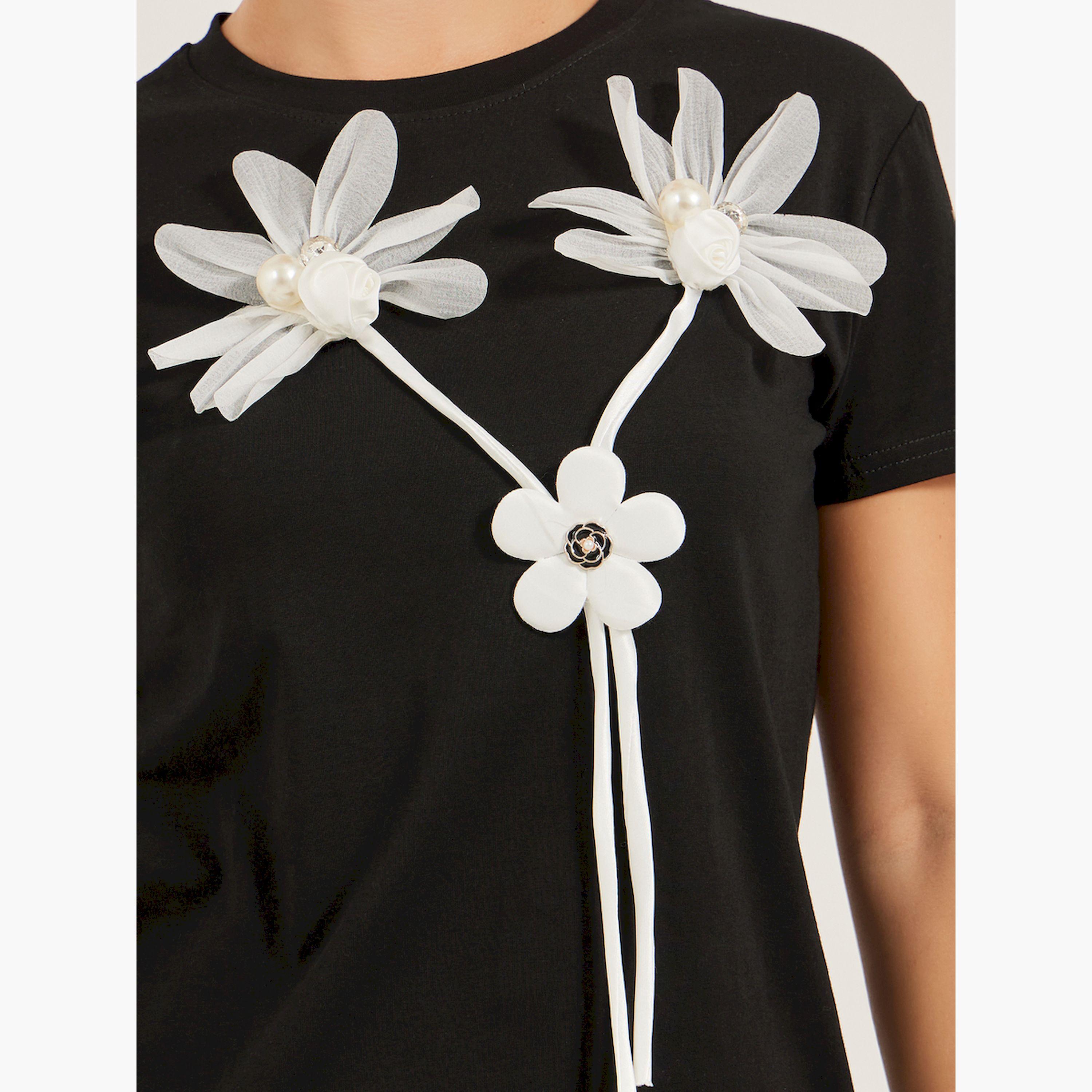 Styli Floral Applique Detail Regular Fit T-Shirt-women-clothing-tshirts-image-5