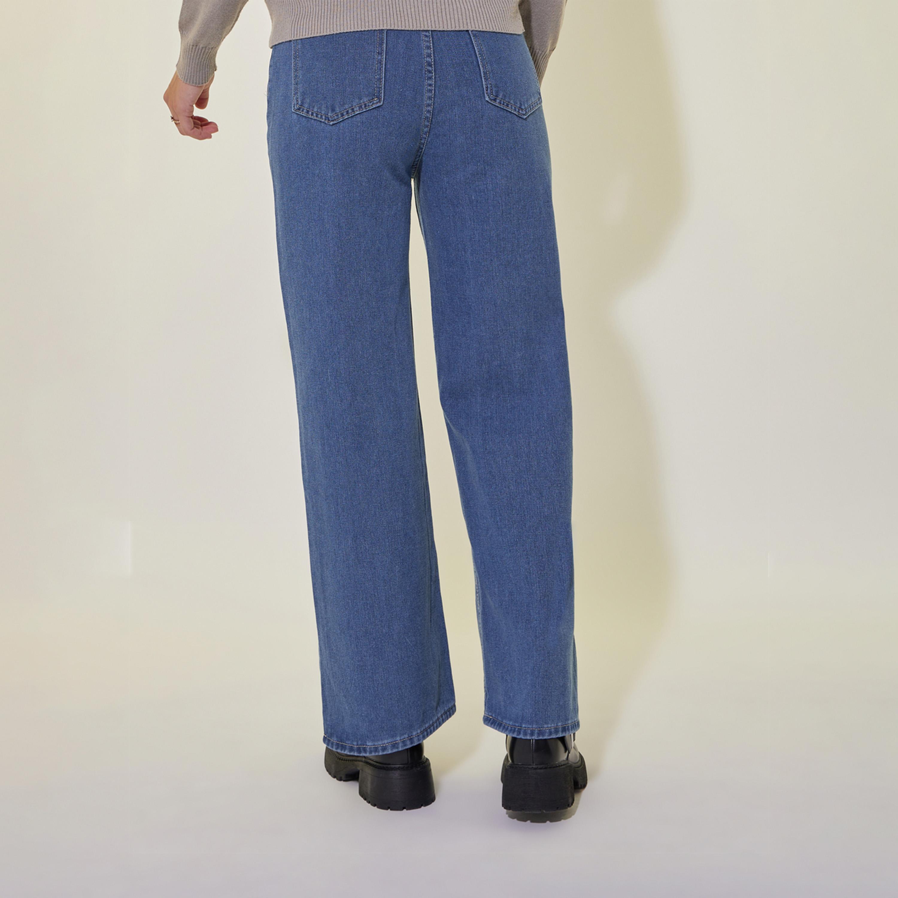 جينز بقصة مستقيمة وتفاصيل مُطرّزة-women-clothing-bottoms-jeans-image-4