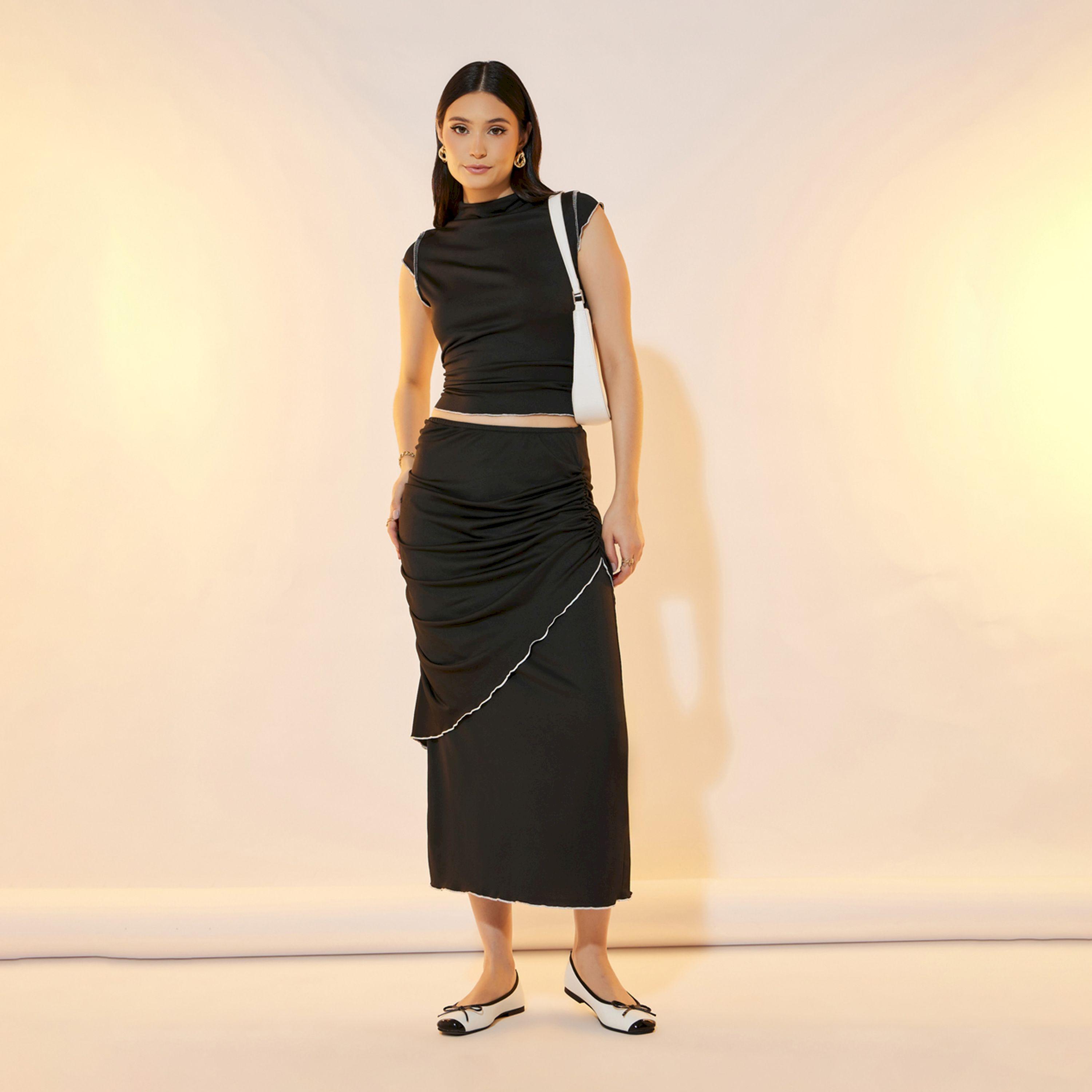 طقم منسق من تنورة ميدي مع بلوزة سادة بياقة عالية-women-clothing-coordsets-image-1