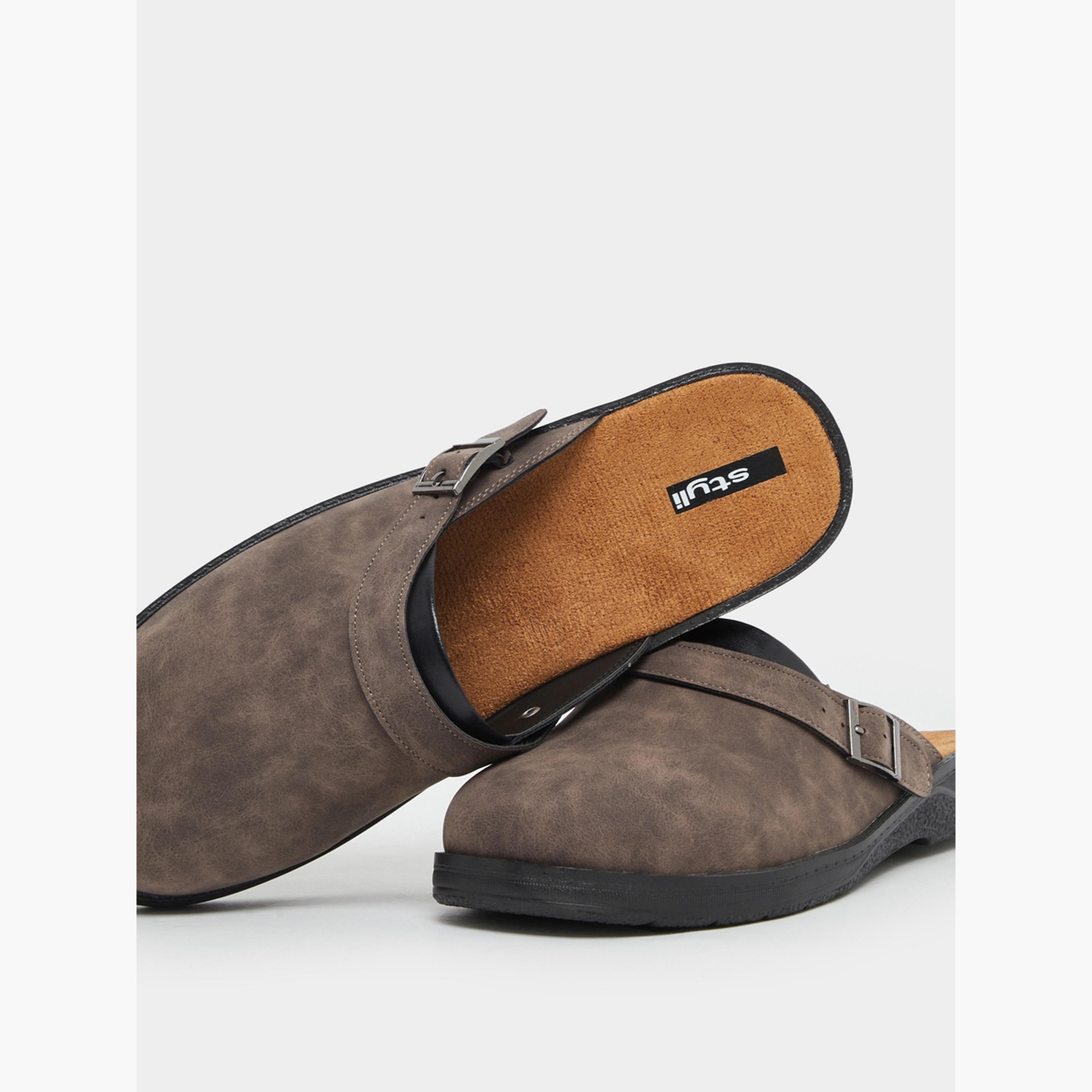 ستايلي - حذاء سهل الارتداء من الجلد الصناعي مع تفاصيل مشبك-men-shoes-flipflopsandslides-image-3
