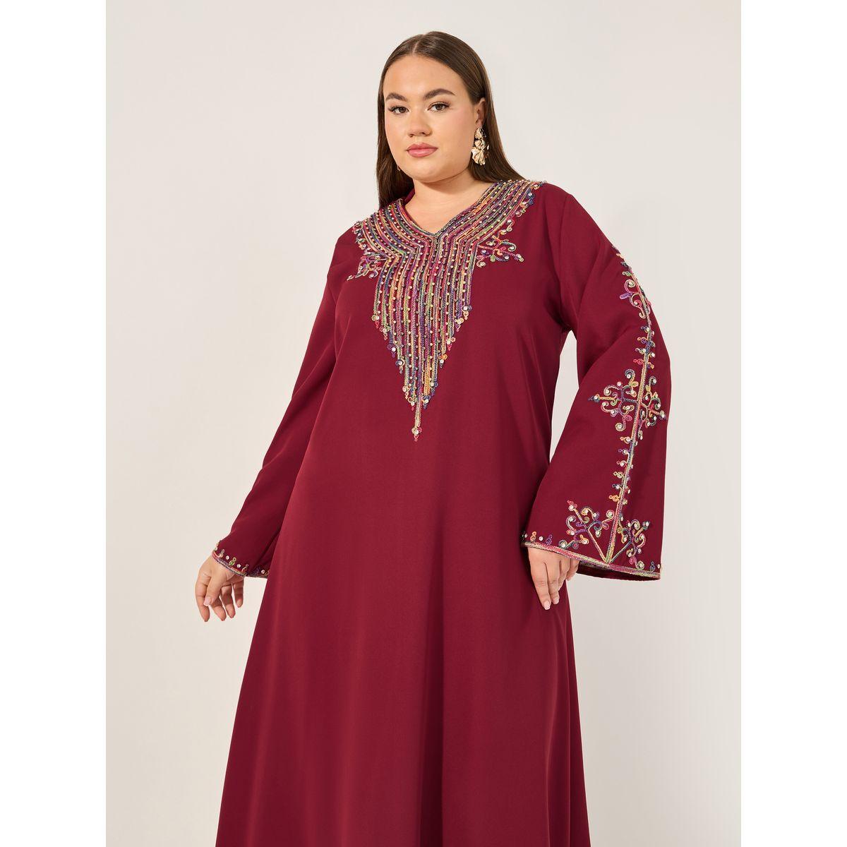 جلابية طويلة بتفاصيل مُطرّزة ومنمقة بحجر الراين-women-arabicclothing-jalabiyas-image-3