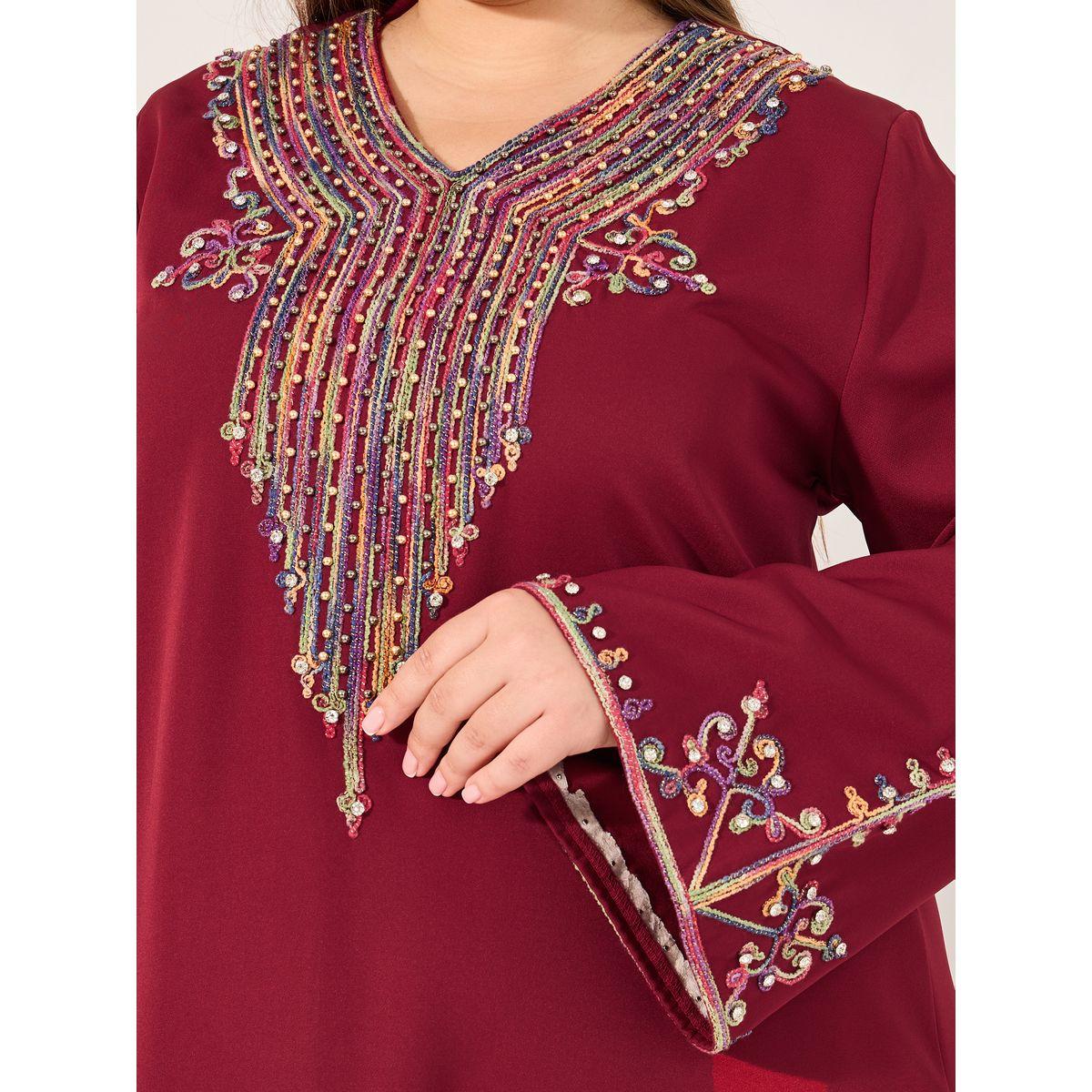 جلابية طويلة بتفاصيل مُطرّزة ومنمقة بحجر الراين-women-arabicclothing-jalabiyas-image-4