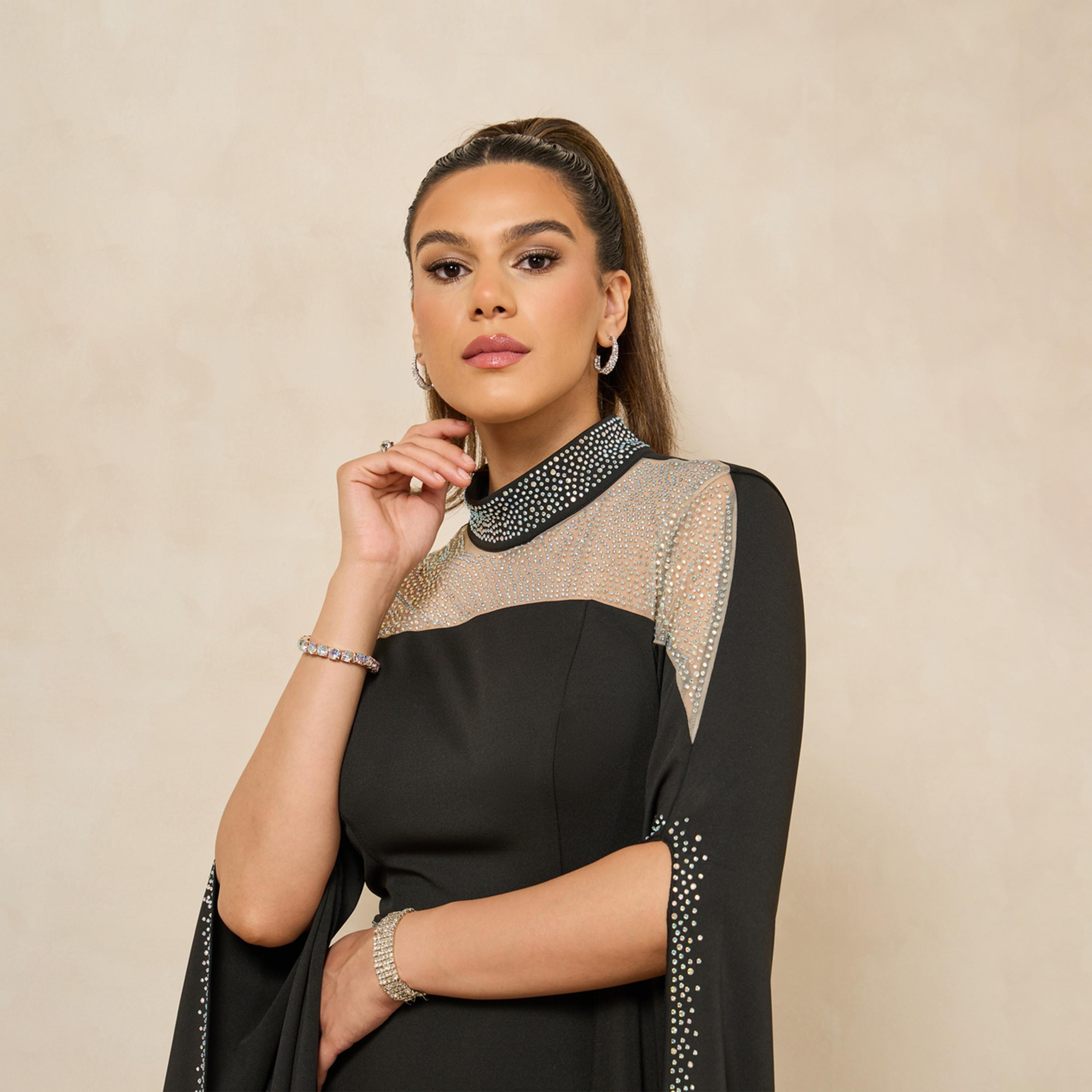ستايلي - فستان ماكسي بأكمام قصيرة مزخرفة وجزء شبكي وحاشية حورية البحر-women-clothing-dresses-image-4