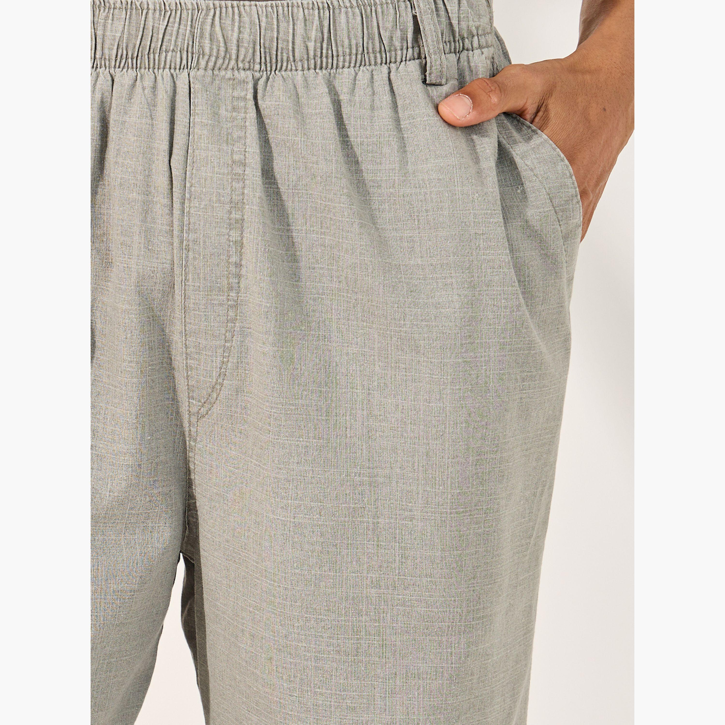 Styli Plain Loose Fit Shorts with Belt Loops-men-clothing-bottoms-shorts-image-3