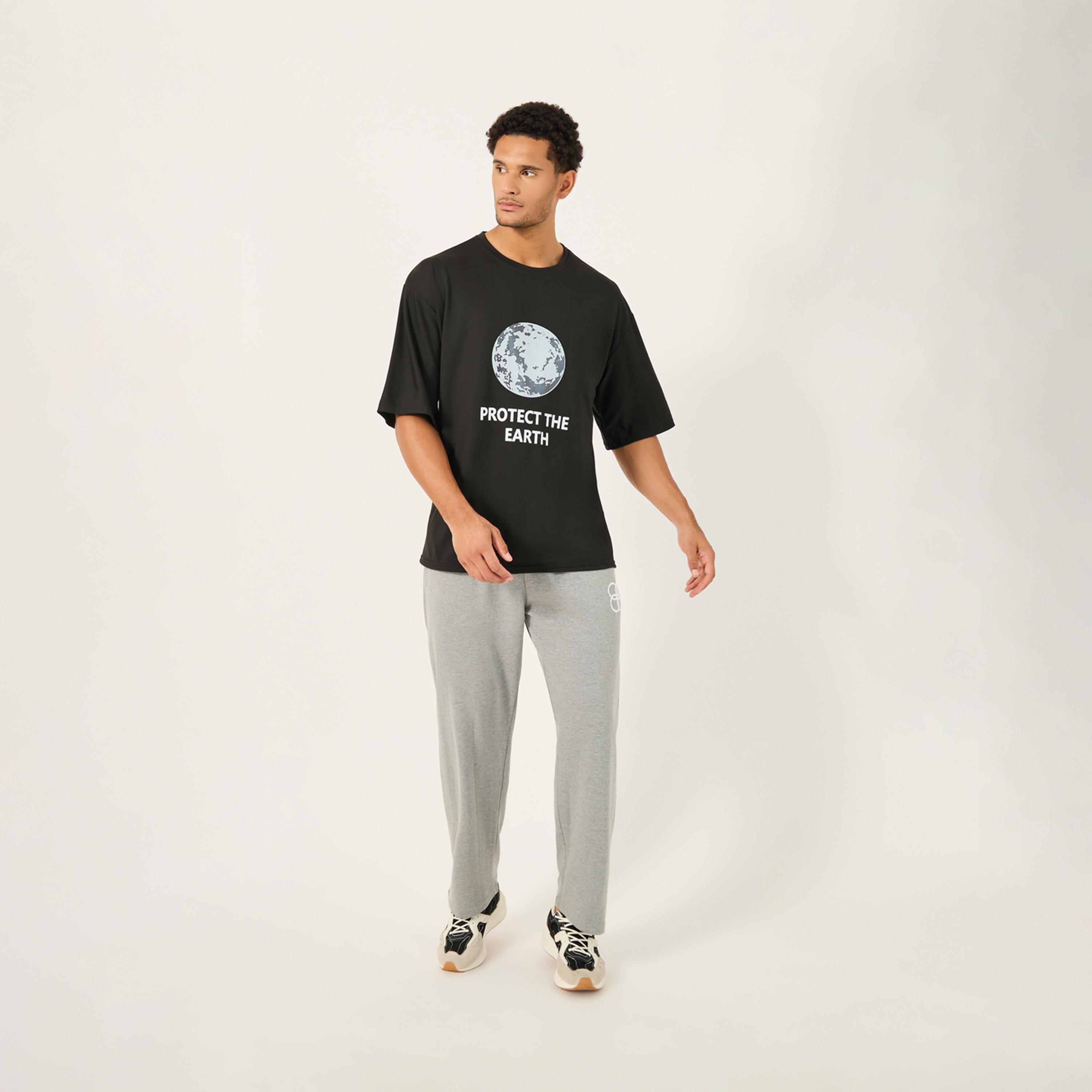 ستايلي - تي شيرت كبير الحجم بأكمام قصيرة وطبعة جرافيكية-men-clothing-tshirtsandpolos-tshirts-image-2