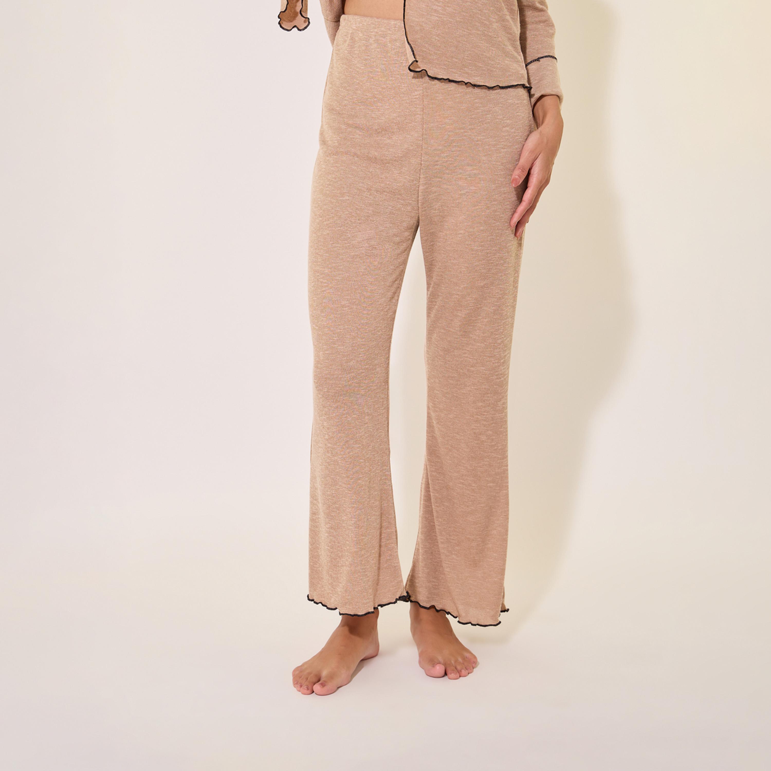 طقم من بنطال بيجاما وبلوزة بتفاصيل أزرار-women-clothing-nightwear-pyjamas-longsets-image-6