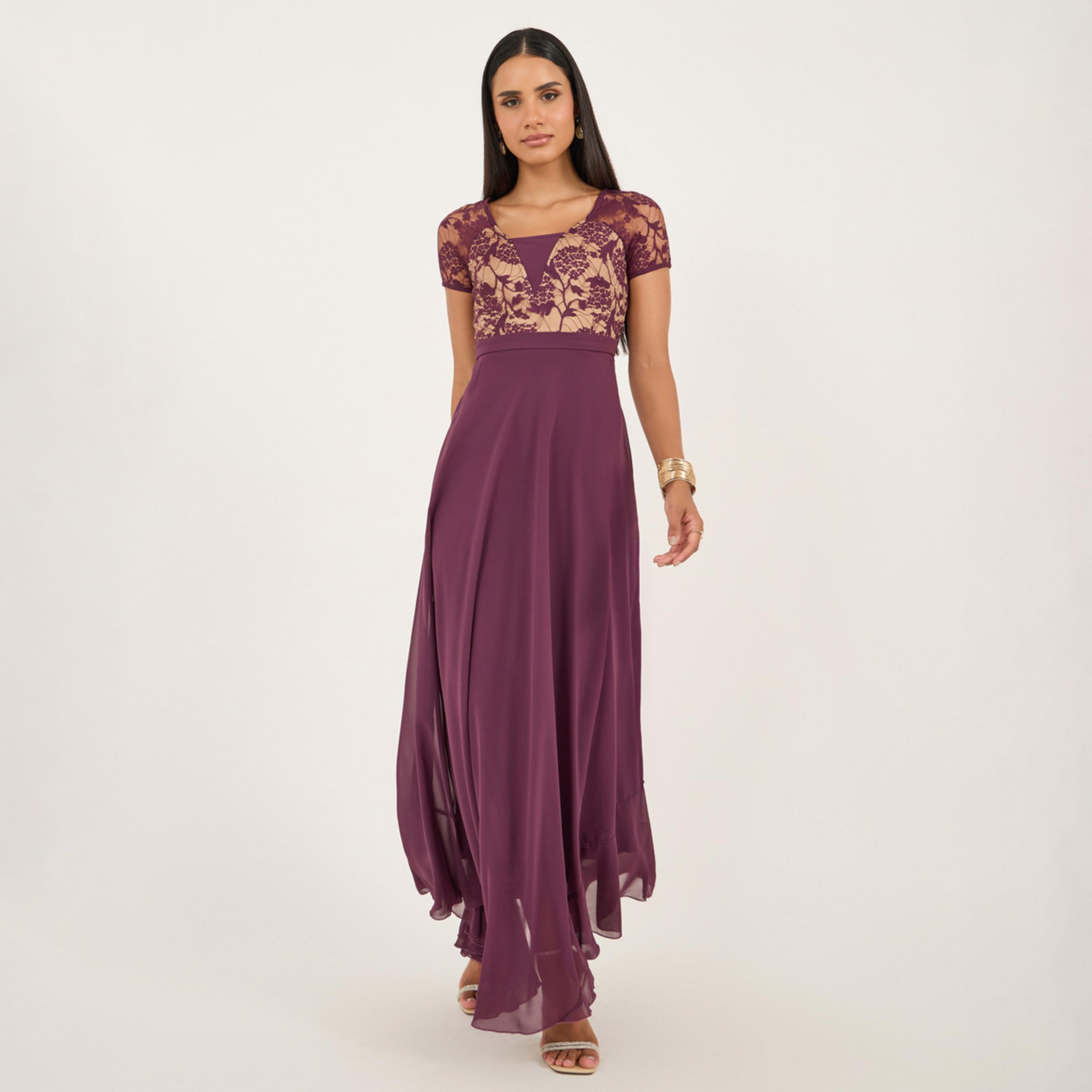 ستايلي - فستان ماكسي بقصّة A مع رقبة مربعة وإضافات من الدانتيل-women-clothing-dresses-image-2