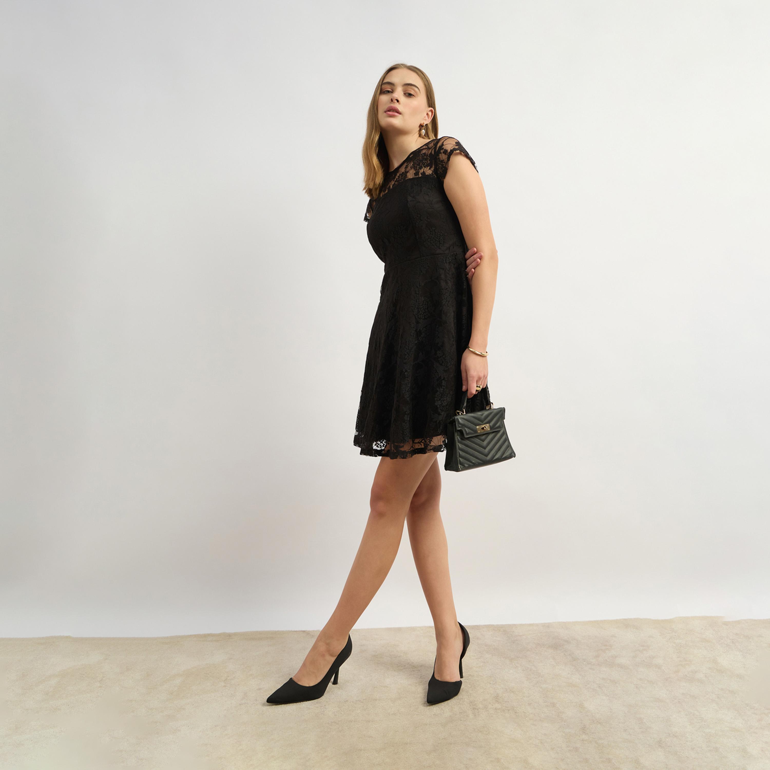 ستايلي - فستان قصير مع الدانتيل-women-clothing-dresses-image-1