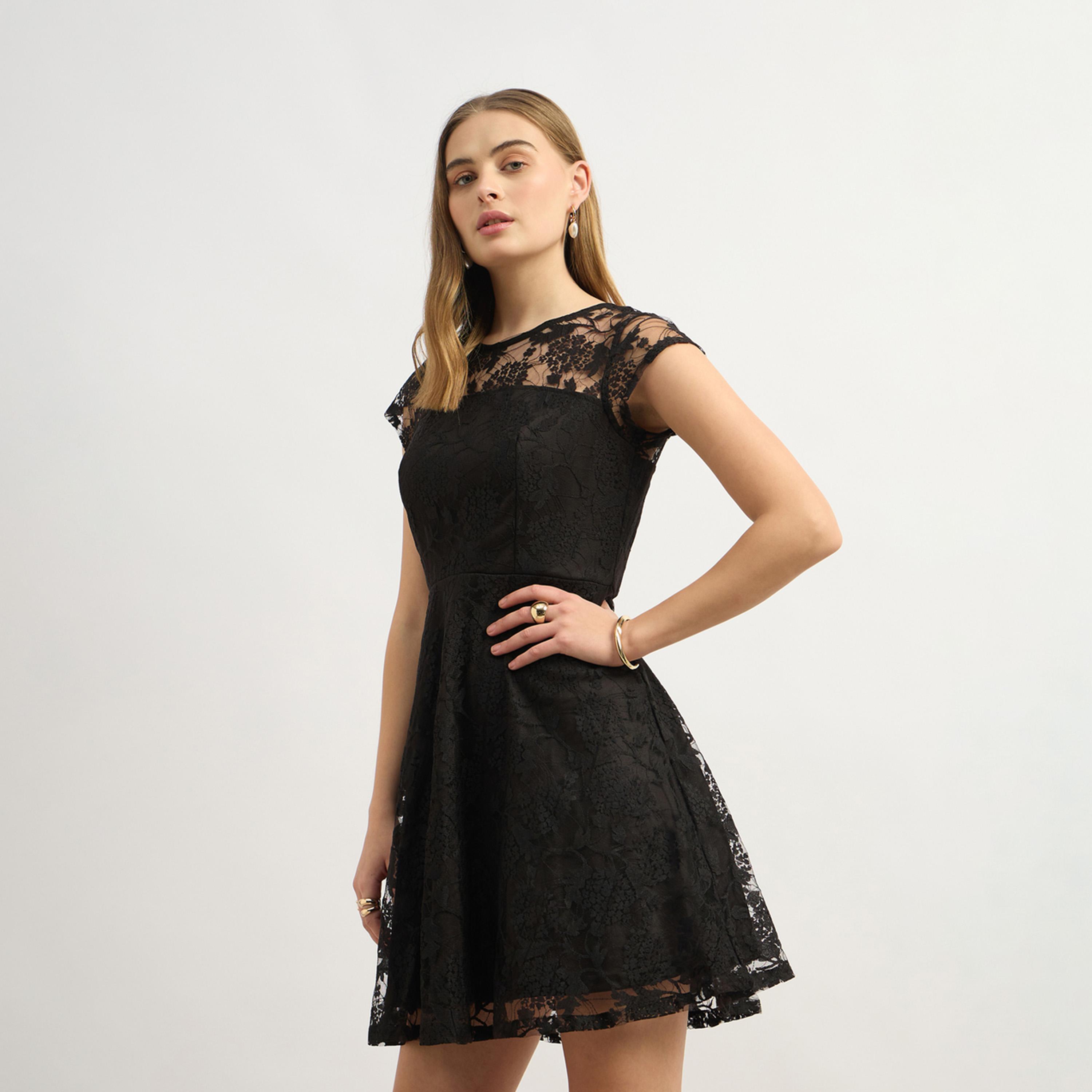 ستايلي - فستان قصير مع الدانتيل-women-clothing-dresses-image-3