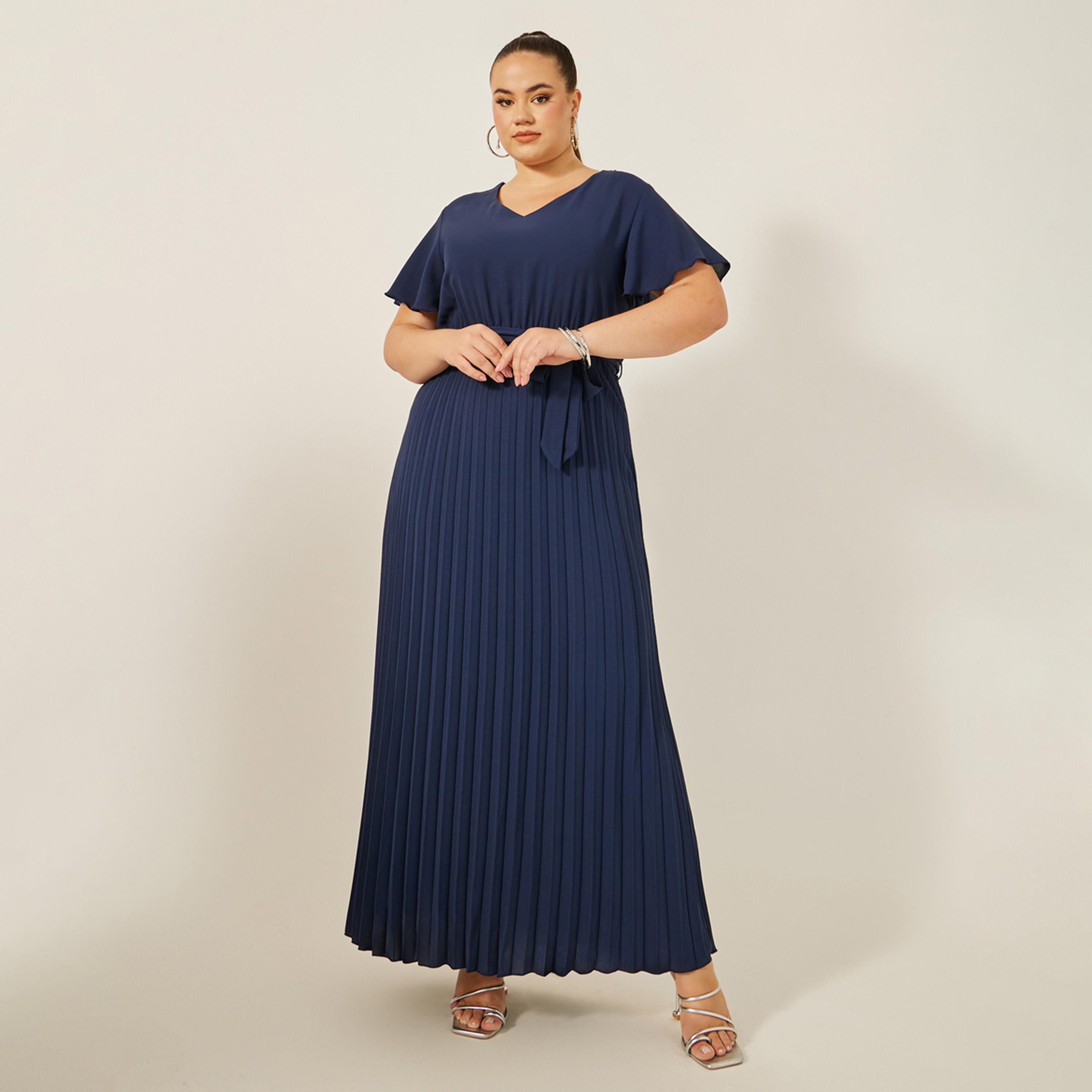 Styli Plus Size Pleated Short Sleeves A-Line Maxi Dress-women-clothing-dresses-image-2